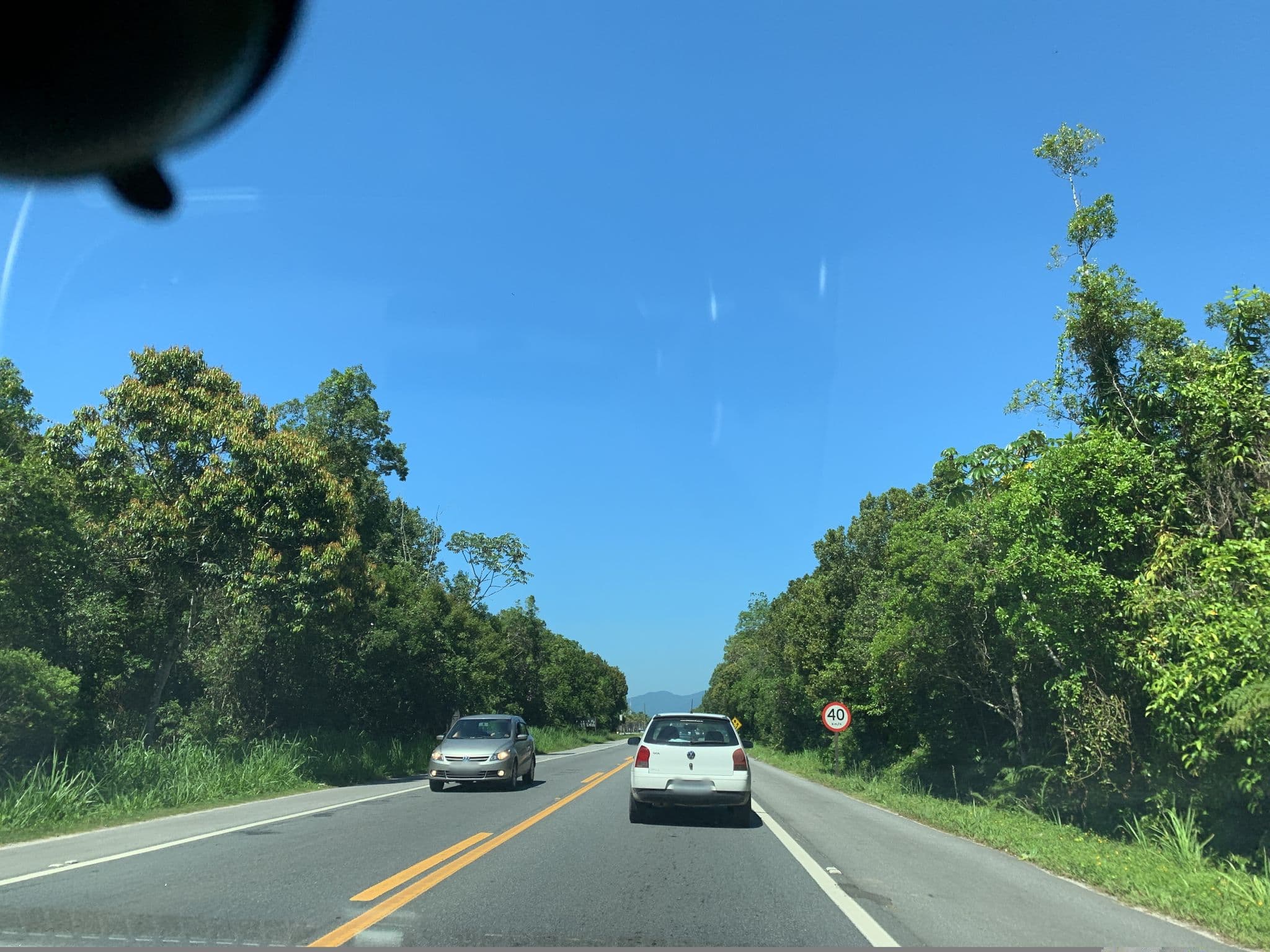 Street view near Pousada 40 Graus, Bertioga — © cookry (CC BY-SA · Mapillary)