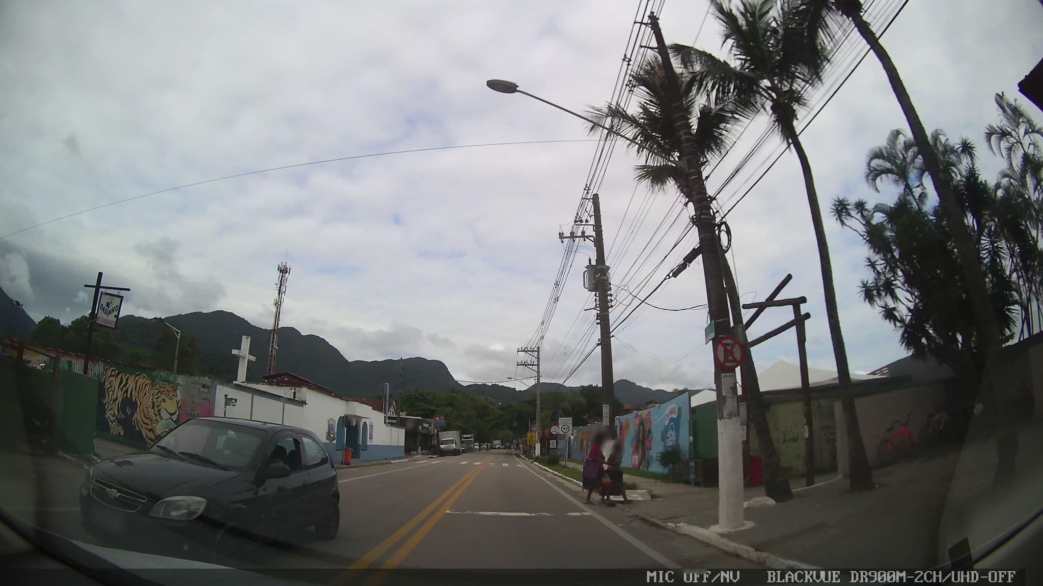 Street view near Piscina Maresias Beach, Ilhabela — © marciosampaio (CC BY-SA · Mapillary)