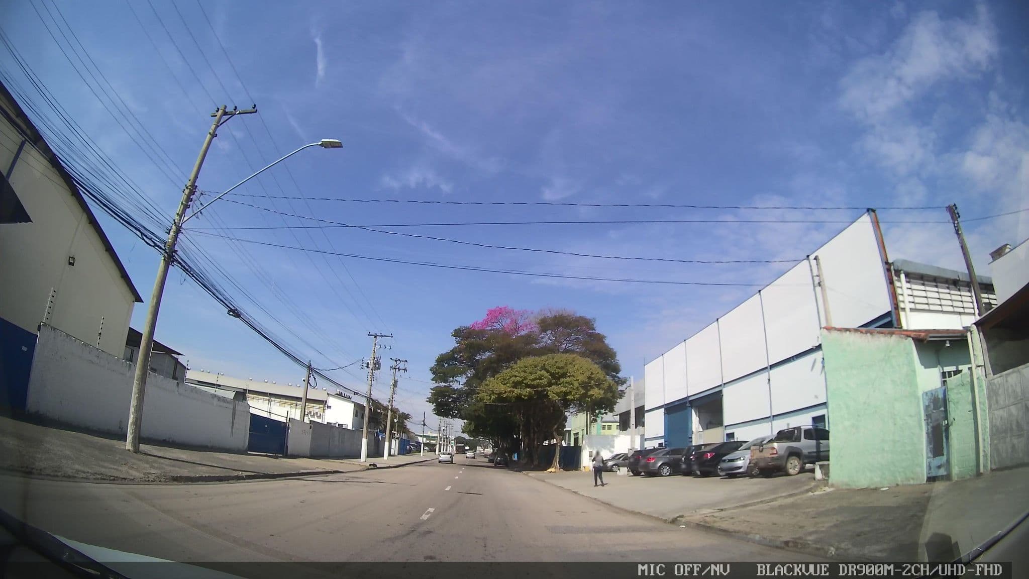 Street view near Emoções, Jacareí — © yaf1 (CC BY-SA · Mapillary)