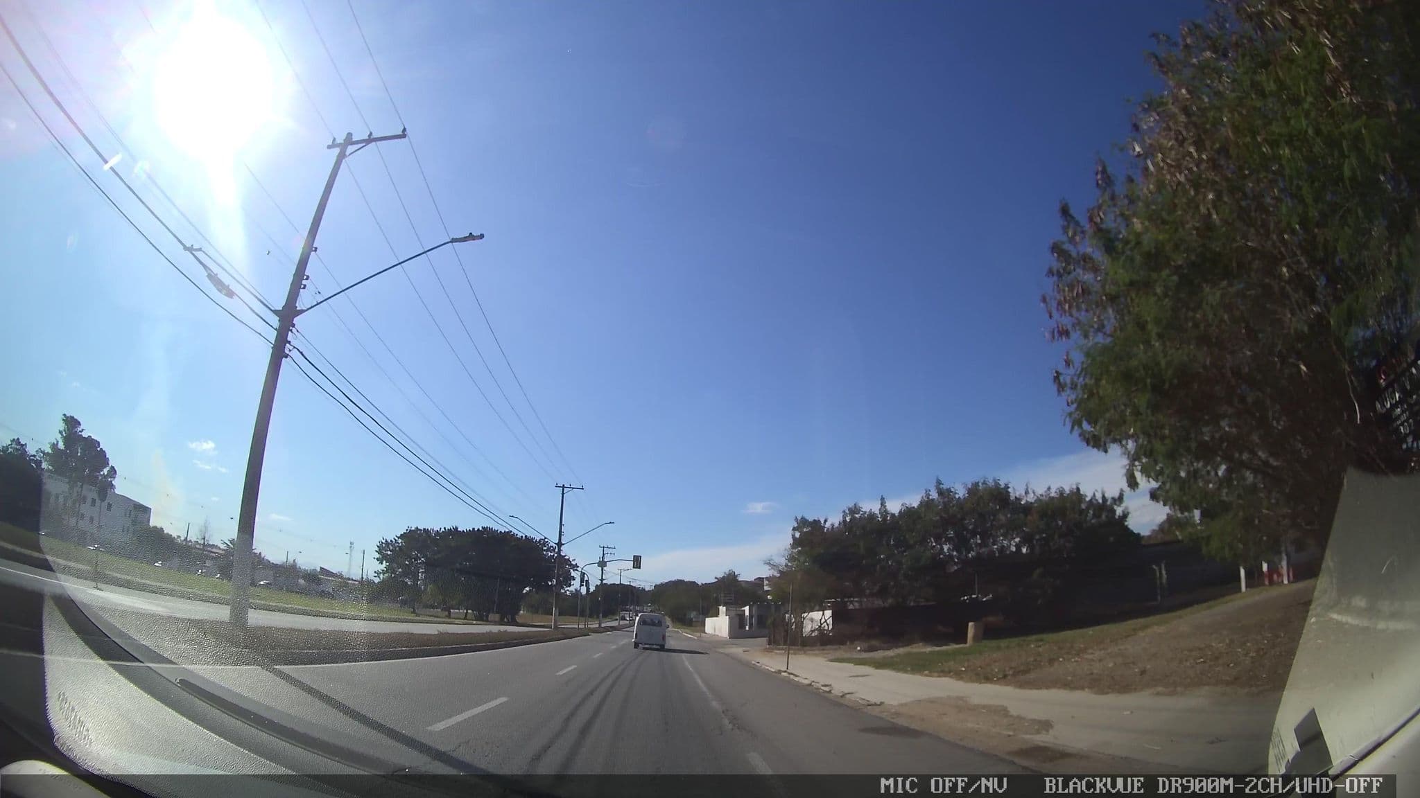 Street view near Sleep Inn Jacareí, Jacareí — © yaf1 (CC BY-SA · Mapillary)