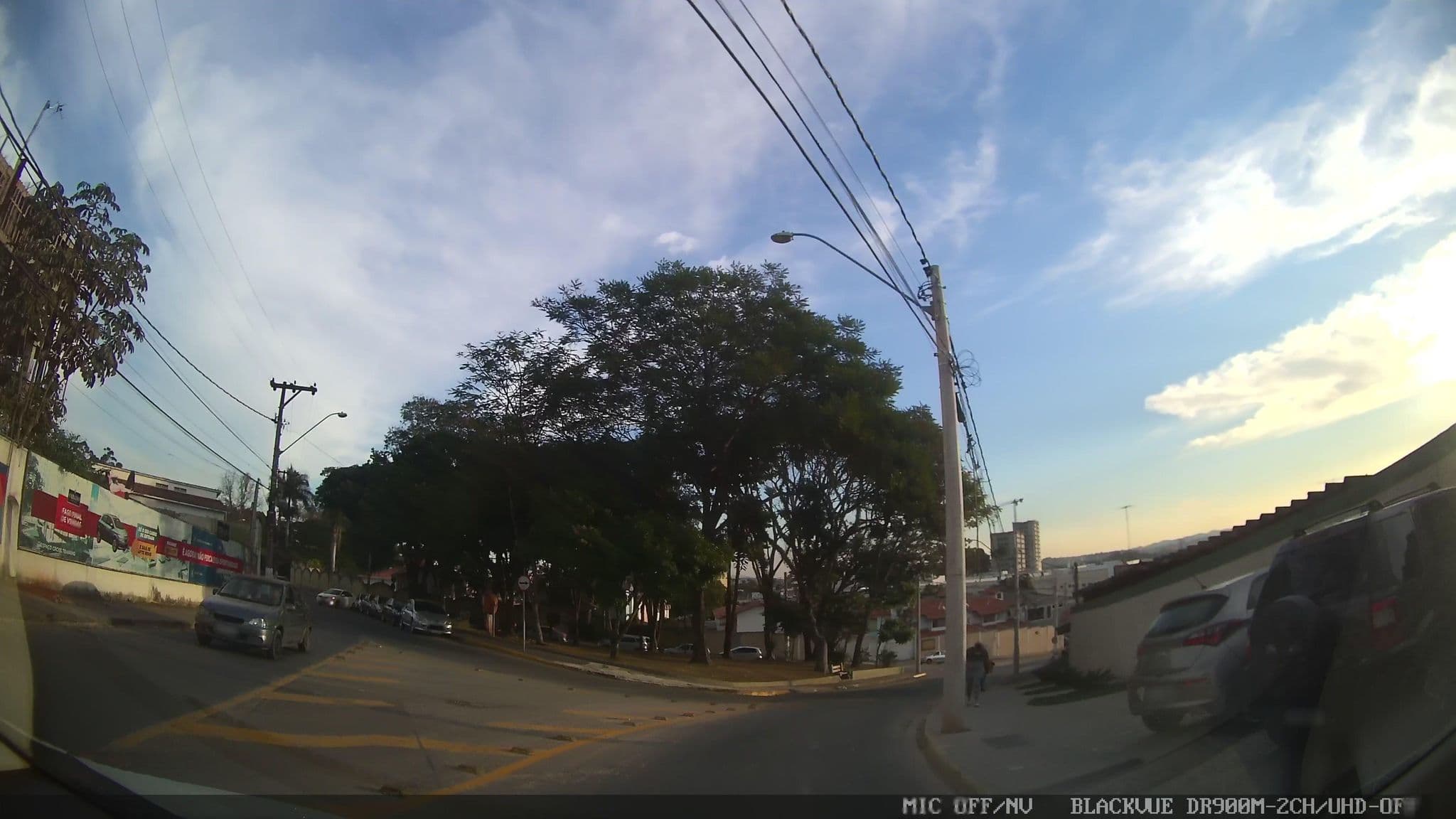 Street view near Hotel Paraíso do Vale, Jacareí — © yaf1 (CC BY-SA · Mapillary)