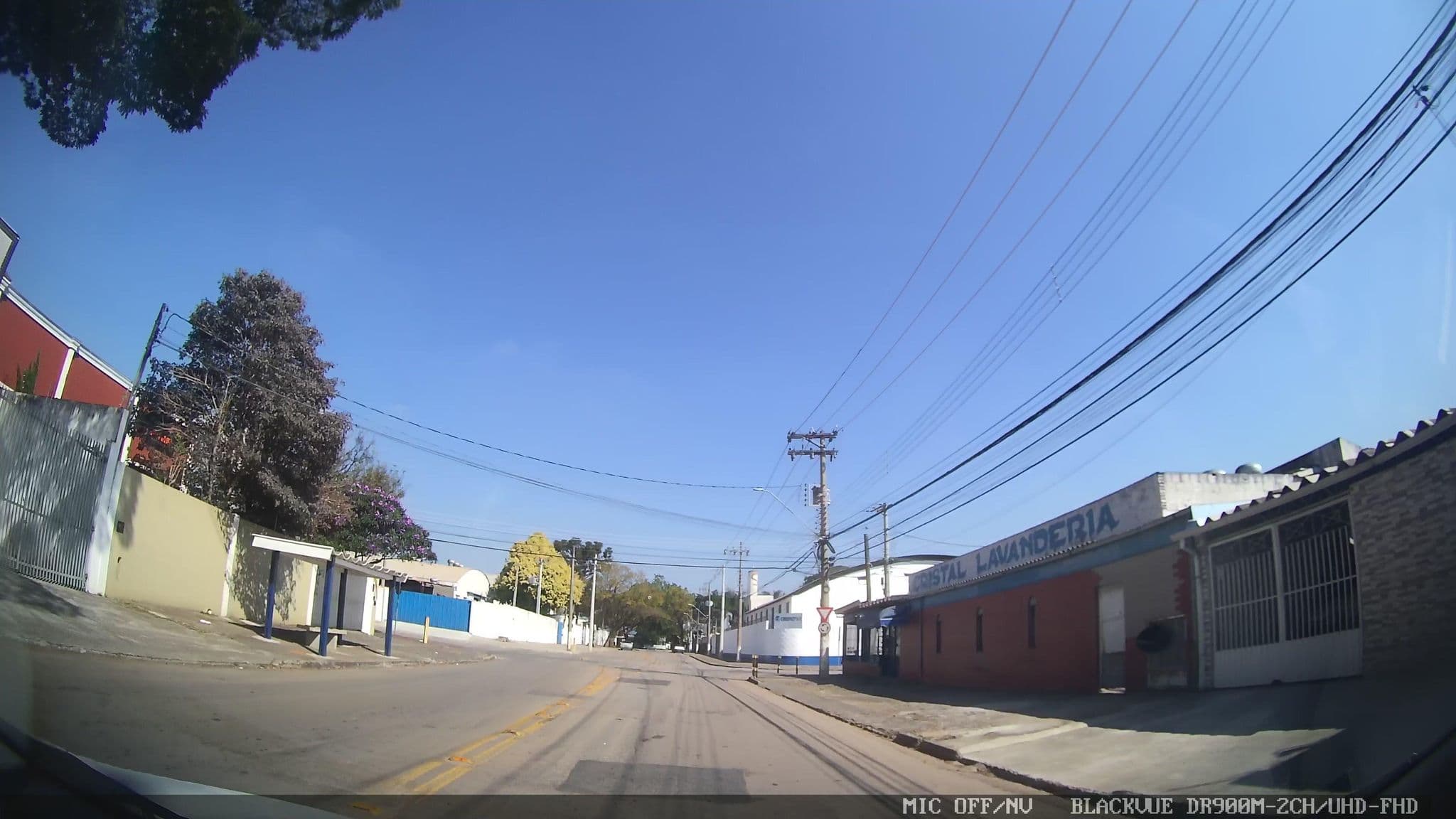 Street view near Motel Paradise, Jacareí — © yaf1 (CC BY-SA · Mapillary)