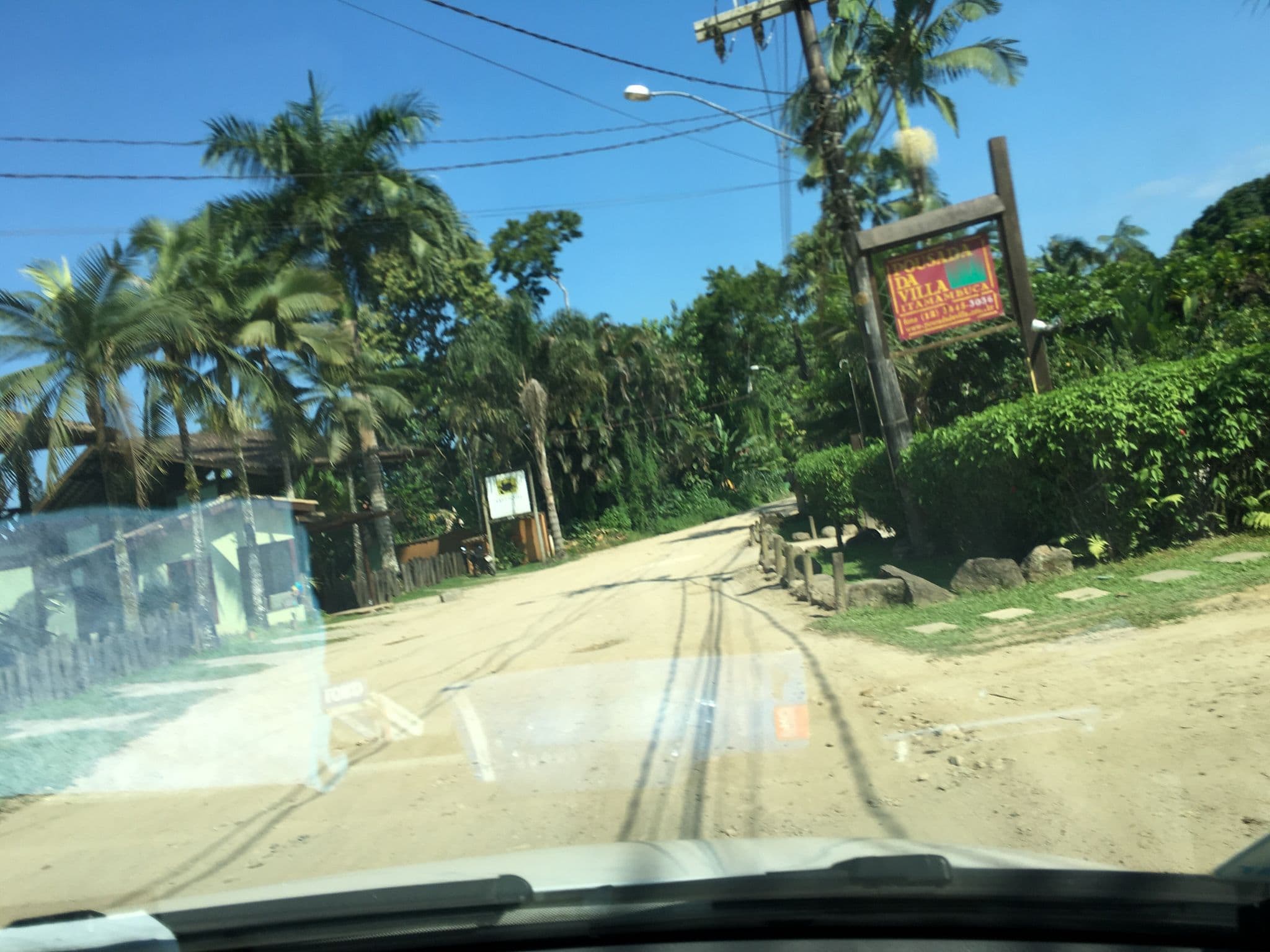 Street view near Pousada da Villa, Ubatuba — © mherranz (CC BY-SA · Mapillary)