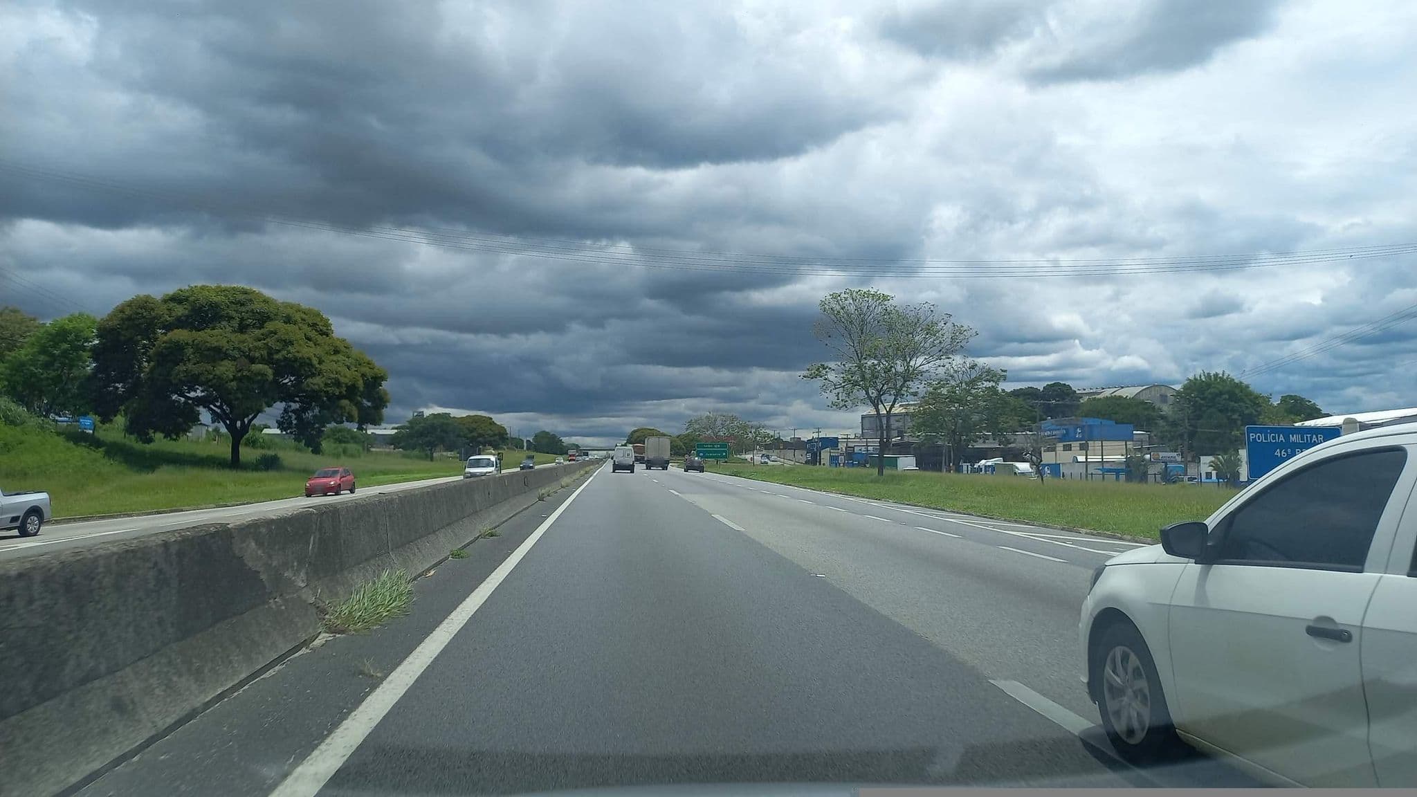 Street view near Plaza Dutra Hotel, Caçapava — © and_eng (CC BY-SA · Mapillary)