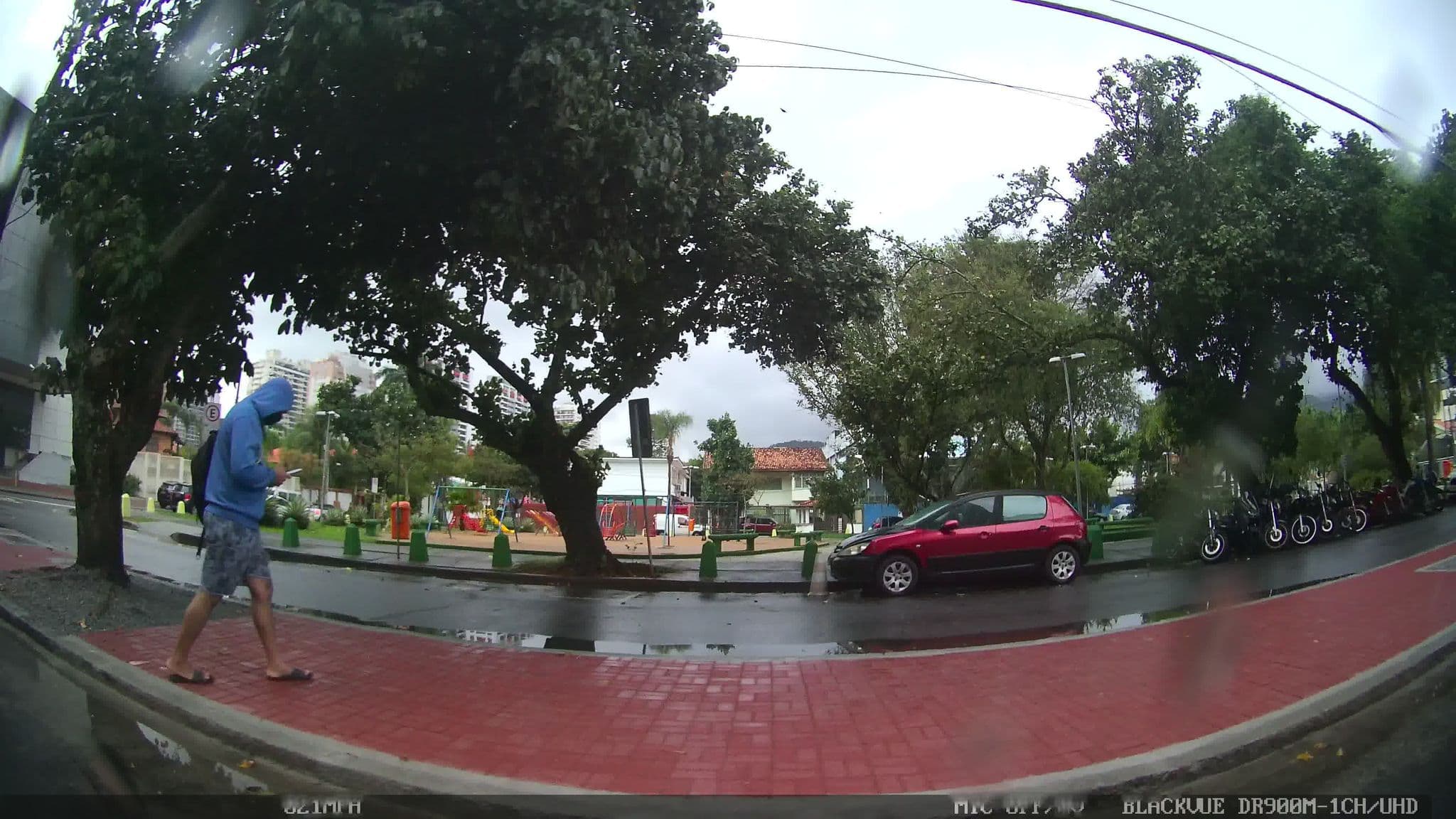 Street view near Windsor Tower Hotel, Barra da Tijuca — © kaart_1 (CC BY-SA · Mapillary)