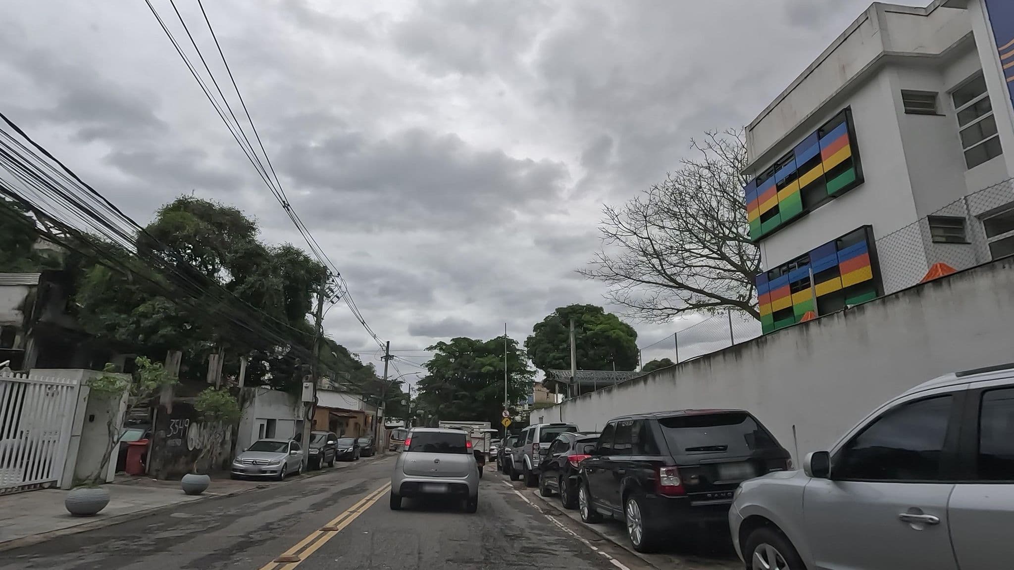Street view near San Remo Tourist Hotel, São Conrado — © enzostana (CC BY-SA · Mapillary)