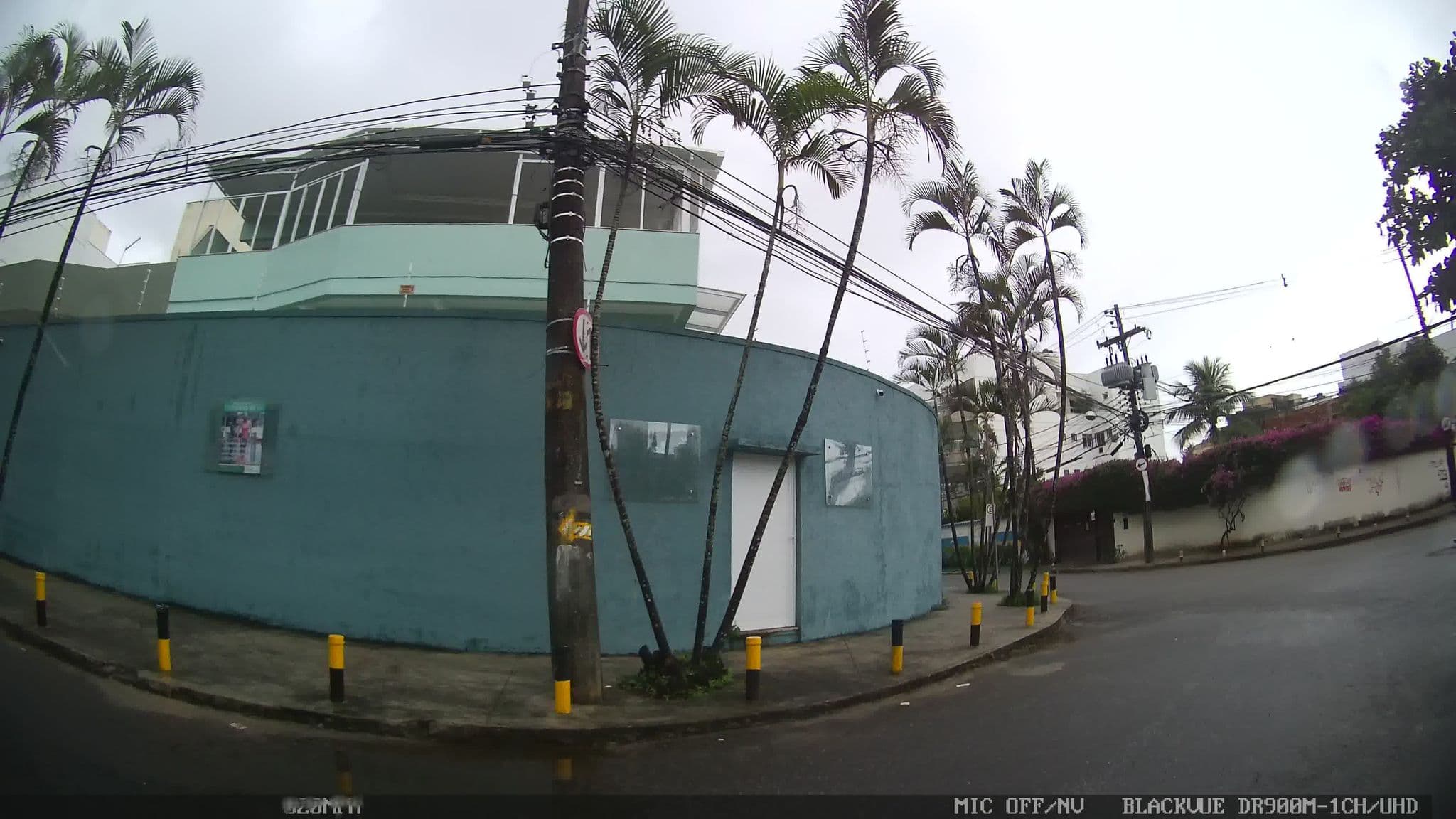 Street view near Recreio Rio Paraiso, Barra da Tijuca — © kaart_1 (CC BY-SA · Mapillary)