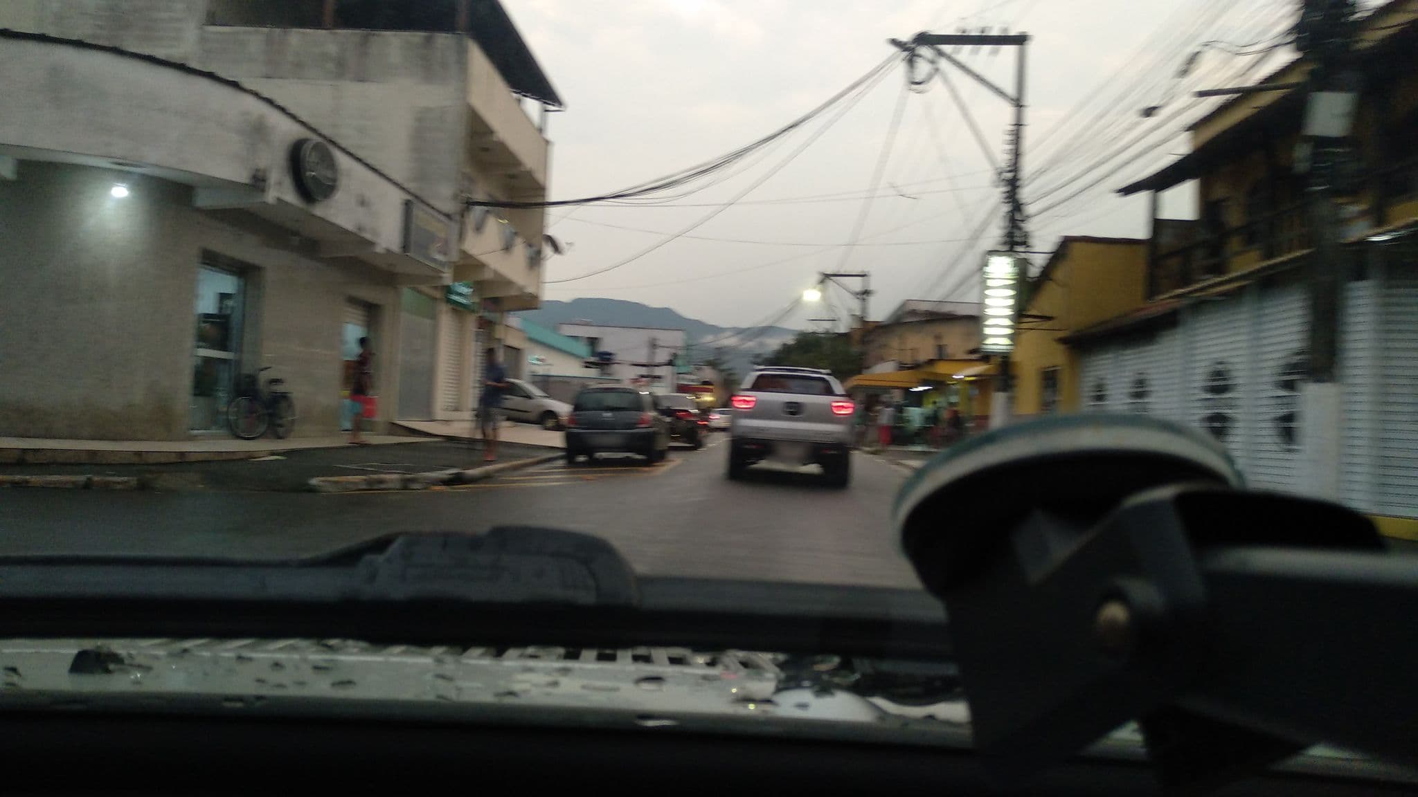 Street view near Pousada Bezerra, Angra dos Reis — © agm2112 (CC BY-SA · Mapillary)