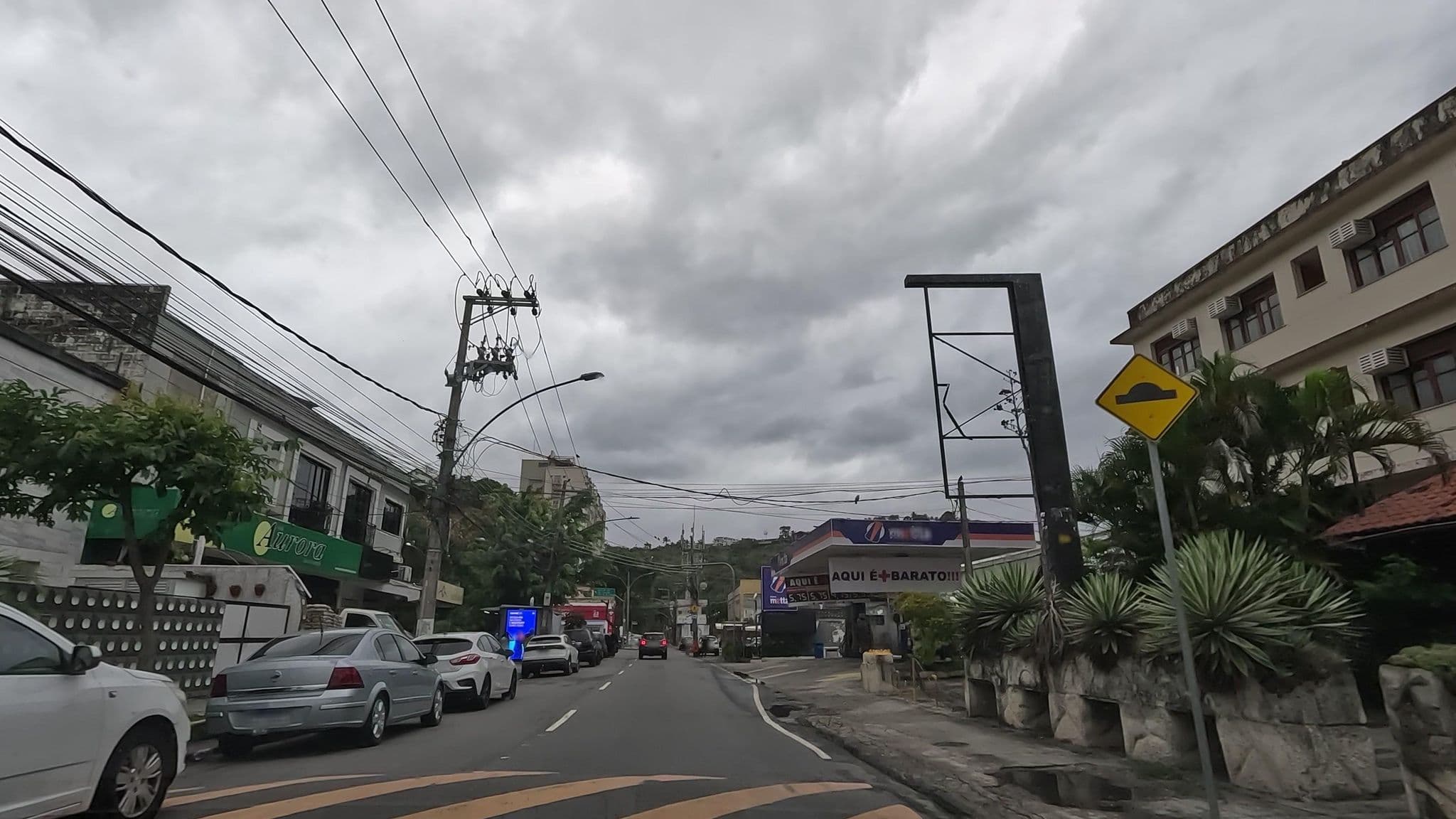Street view near Center Hotel Barra da Tijuca, São Conrado — © enzostana (CC BY-SA · Mapillary)