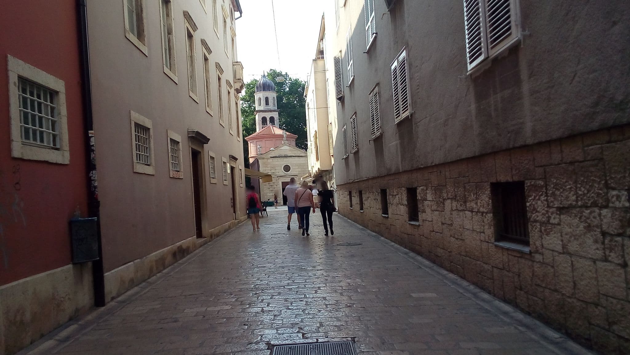 Street view near Citadel Peninsula Accommodation, Zadar — © karthoo (CC BY-SA · Mapillary)
