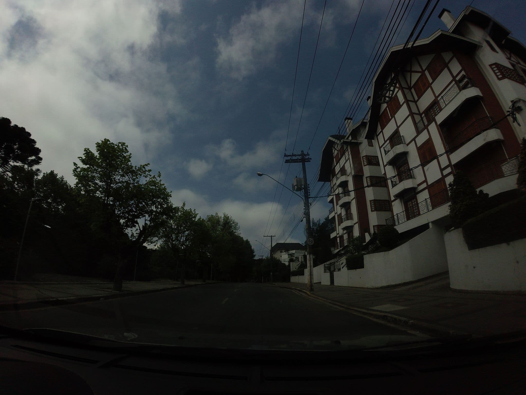 Street view near Academia Nacional In 💪🏻, Campos do Jordão — © andersoal (CC BY-SA · Mapillary)