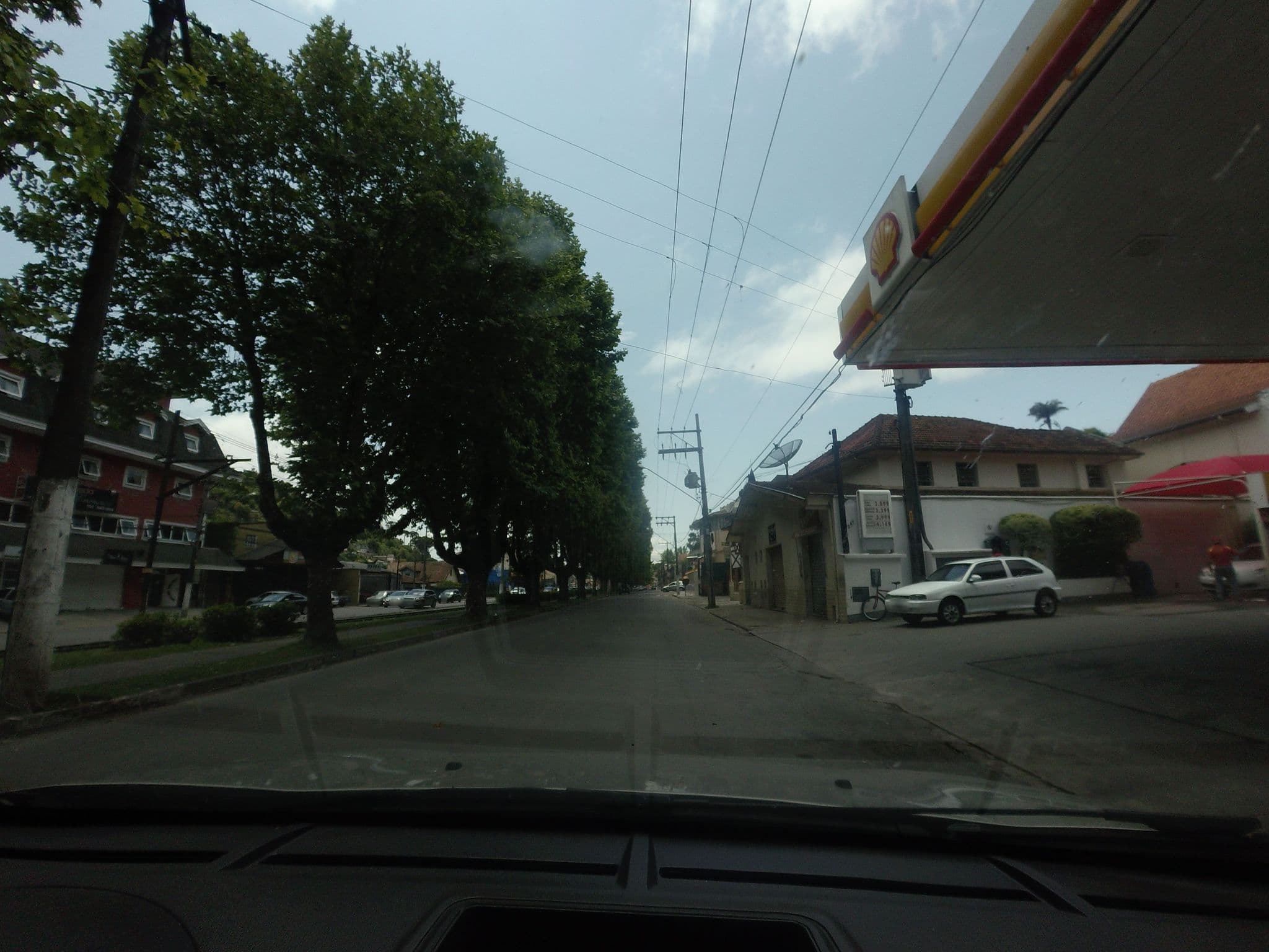 Street view near Pousada Lua e Sol, Campos do Jordão — © andersoal (CC BY-SA · Mapillary)