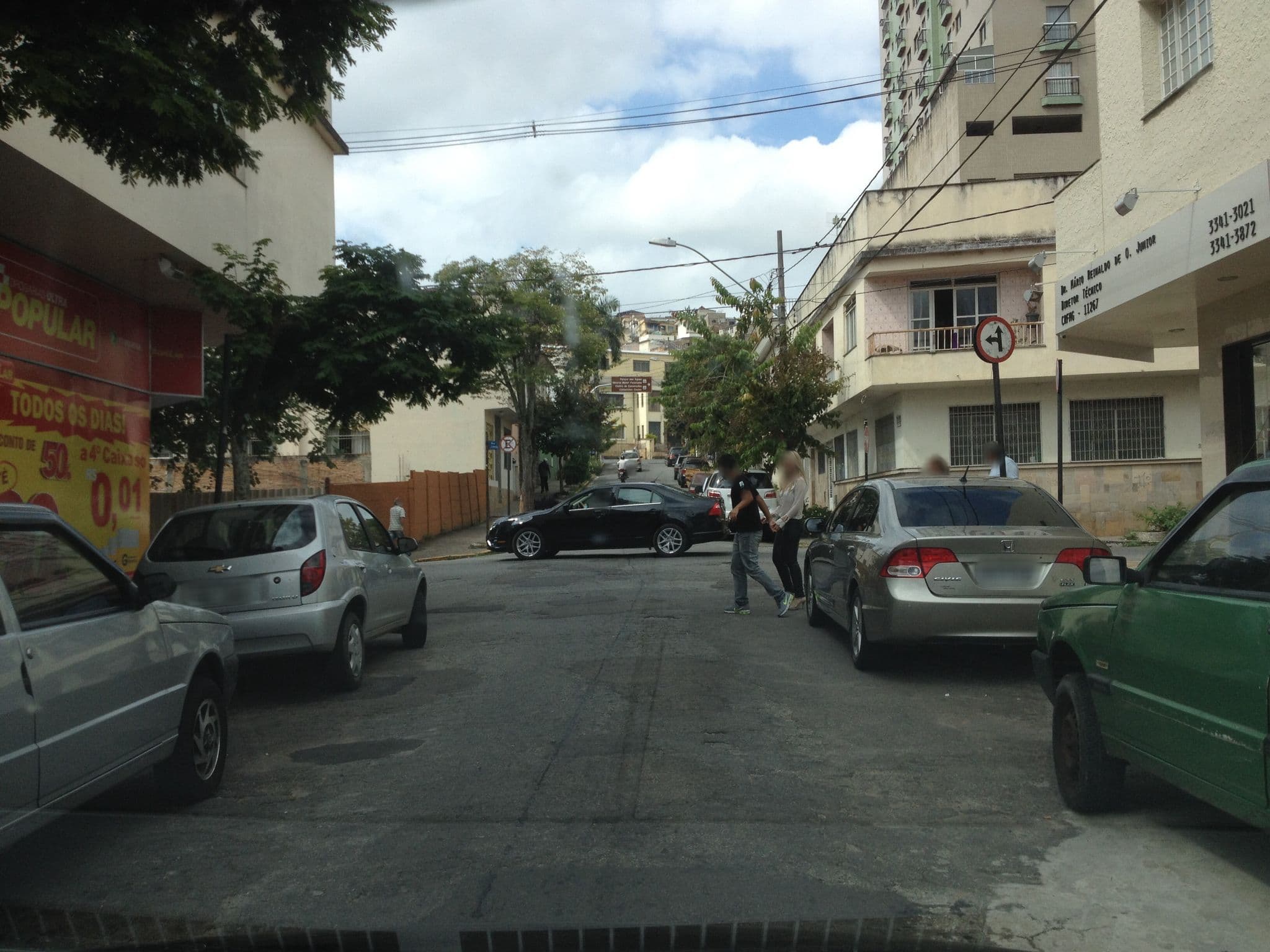 Street view near Hotel Gloria - Arena Multiuso, Caxambu — © jglacerda (CC BY-SA · Mapillary)