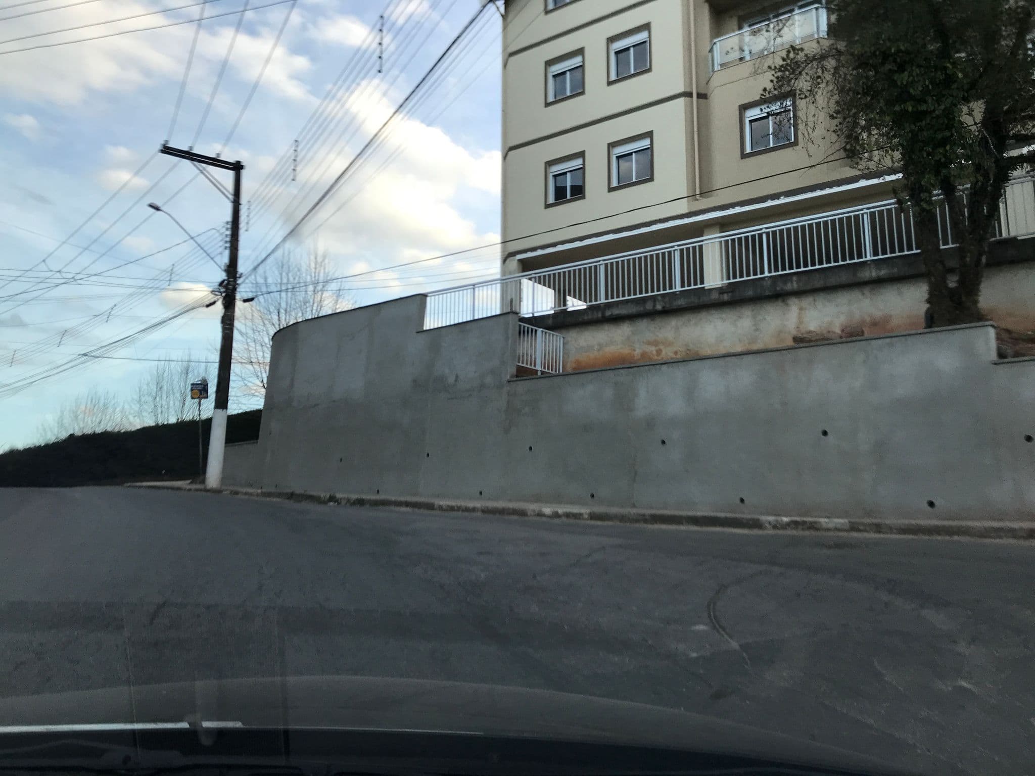 Street view near Recanto das Estrelas, Campos do Jordão — © thierryajeaniphone (CC BY-SA · Mapillary)