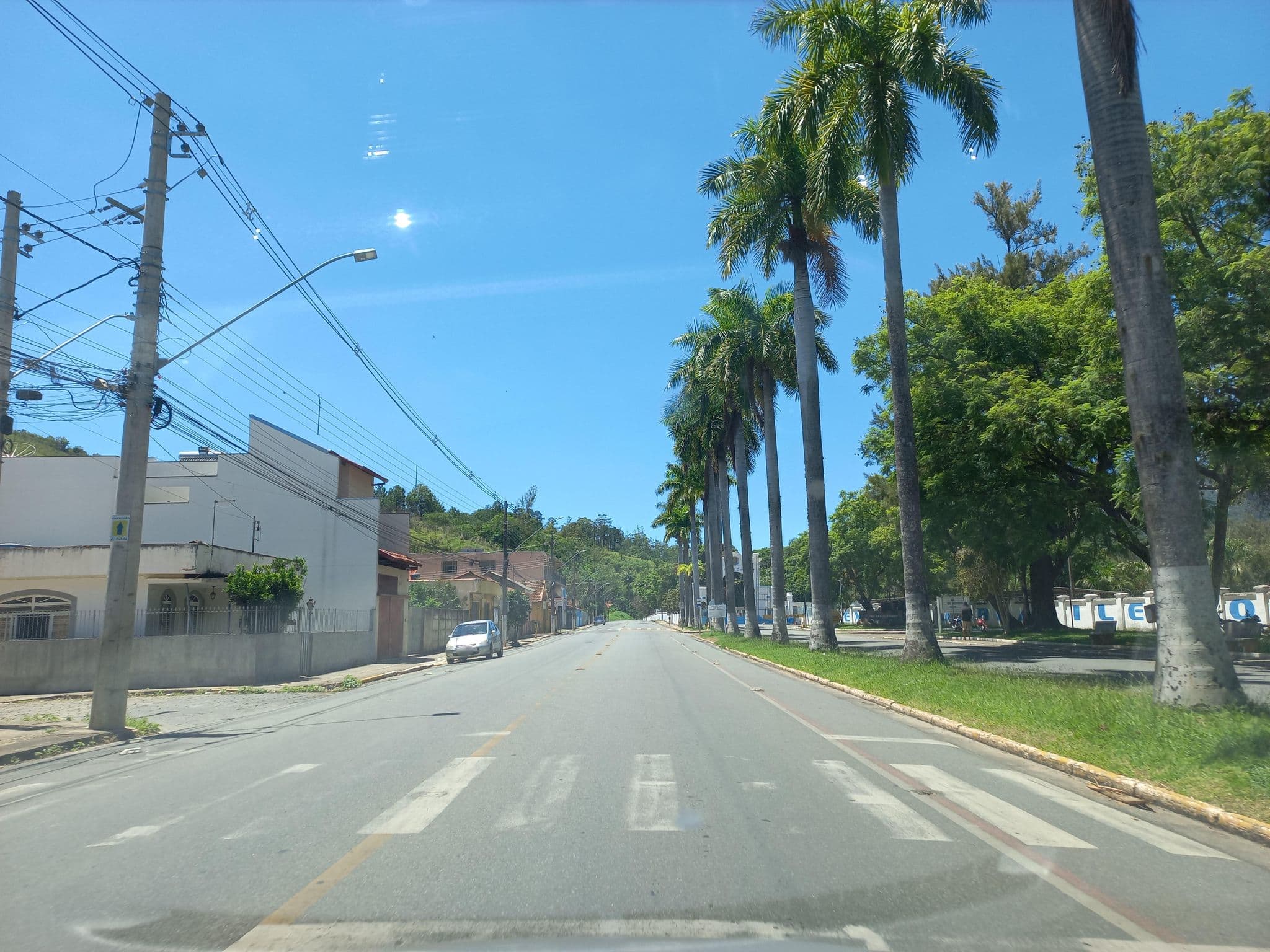Street view near Hotel de Trânsito do 4º BE Cmb, Itajubá — © and_eng (CC BY-SA · Mapillary)