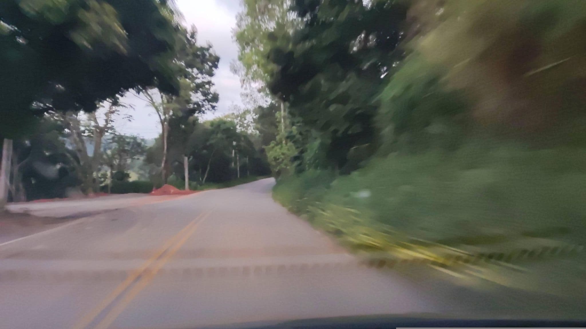 Street view near Pousada Extremo Sabor, Extrema — © quionzo (CC BY-SA · Mapillary)