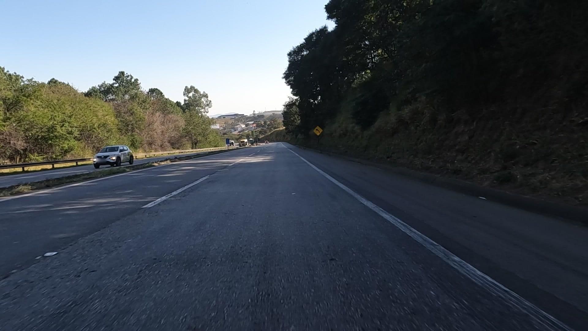 Street view near Pousada Moto Clube Portal do Sol, Extrema — © HOUER (CC BY-SA · Mapillary)