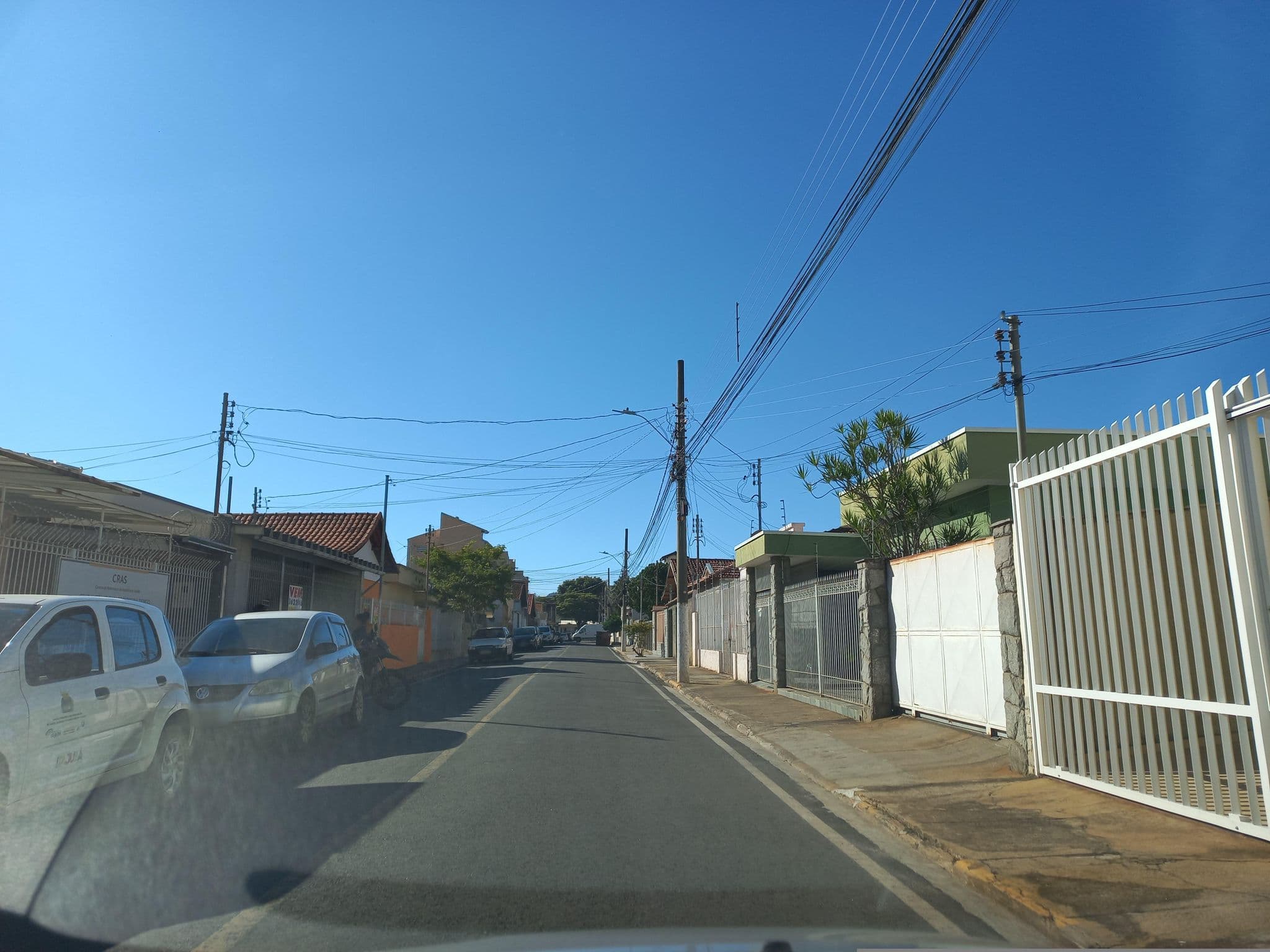 Street view near Motel Status, Itajubá — © and_eng (CC BY-SA · Mapillary)