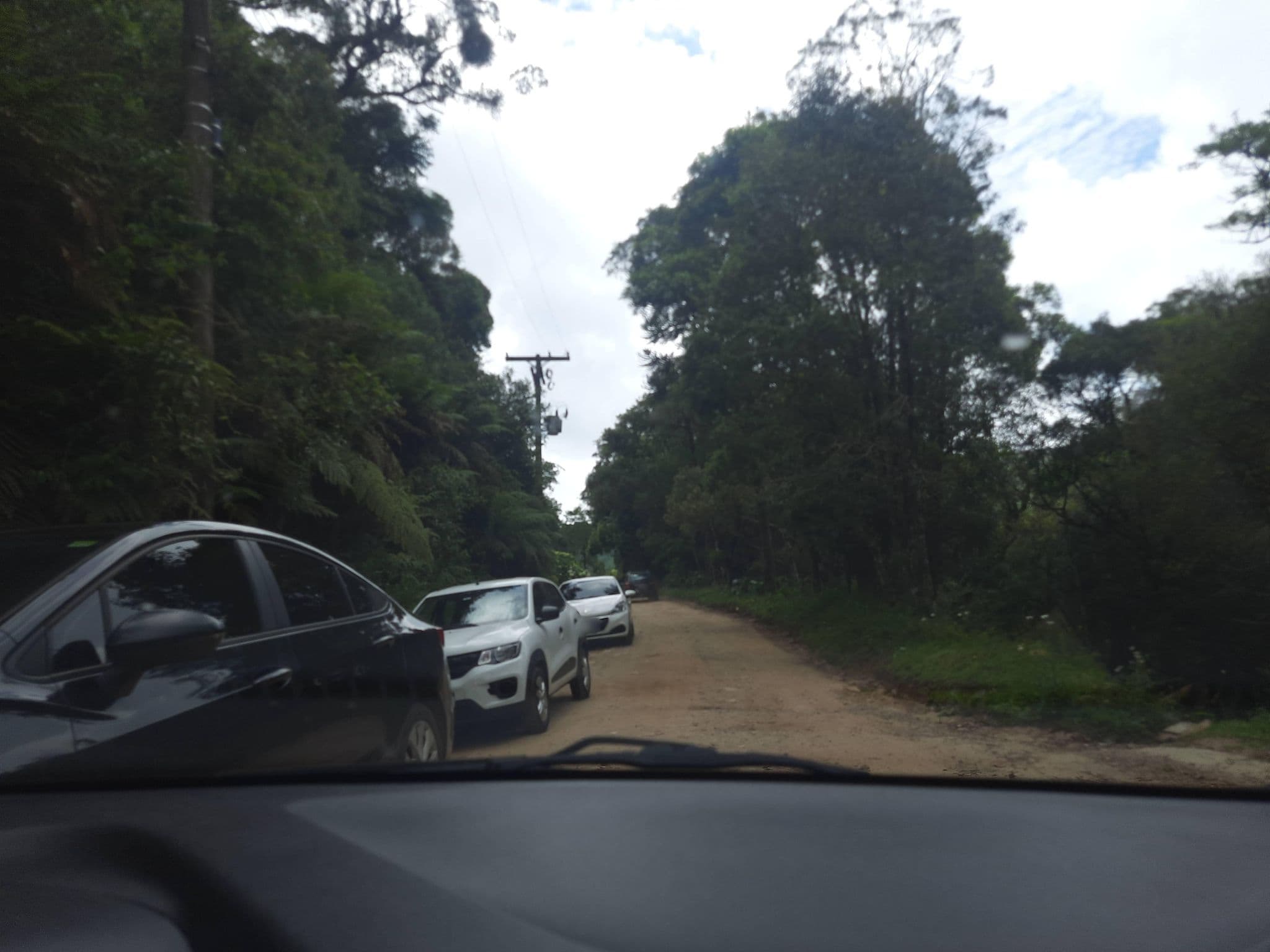 Street view near Suíte 15, Monte Verde — © alemenezes (CC BY-SA · Mapillary)