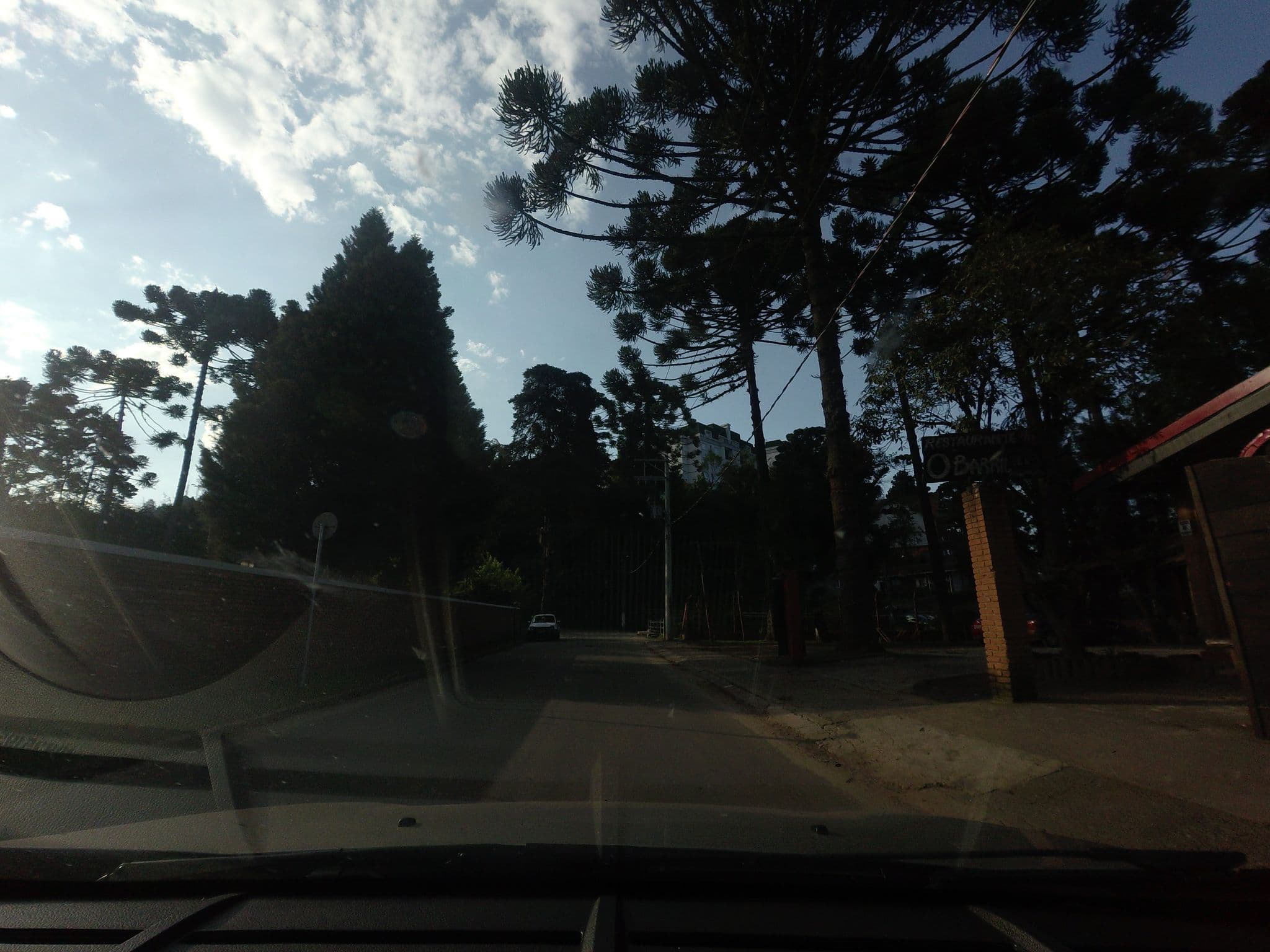Street view near Suítes Condado Matarazzo, Campos do Jordão — © andersoal (CC BY-SA · Mapillary)