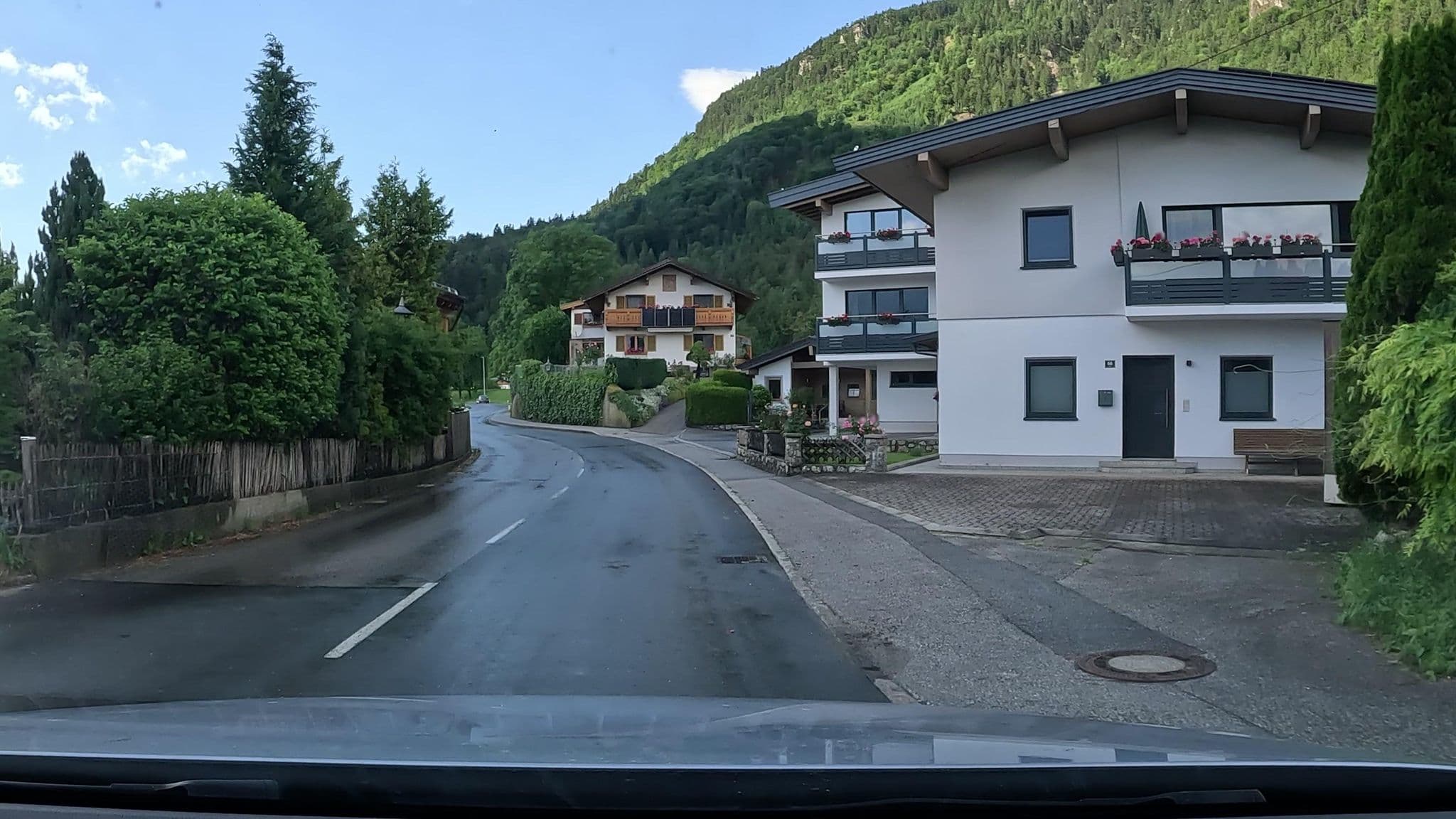 Street view near Ferienwohnung Esterl, Niederndorf — © stefanro74 (CC BY-SA · Mapillary)