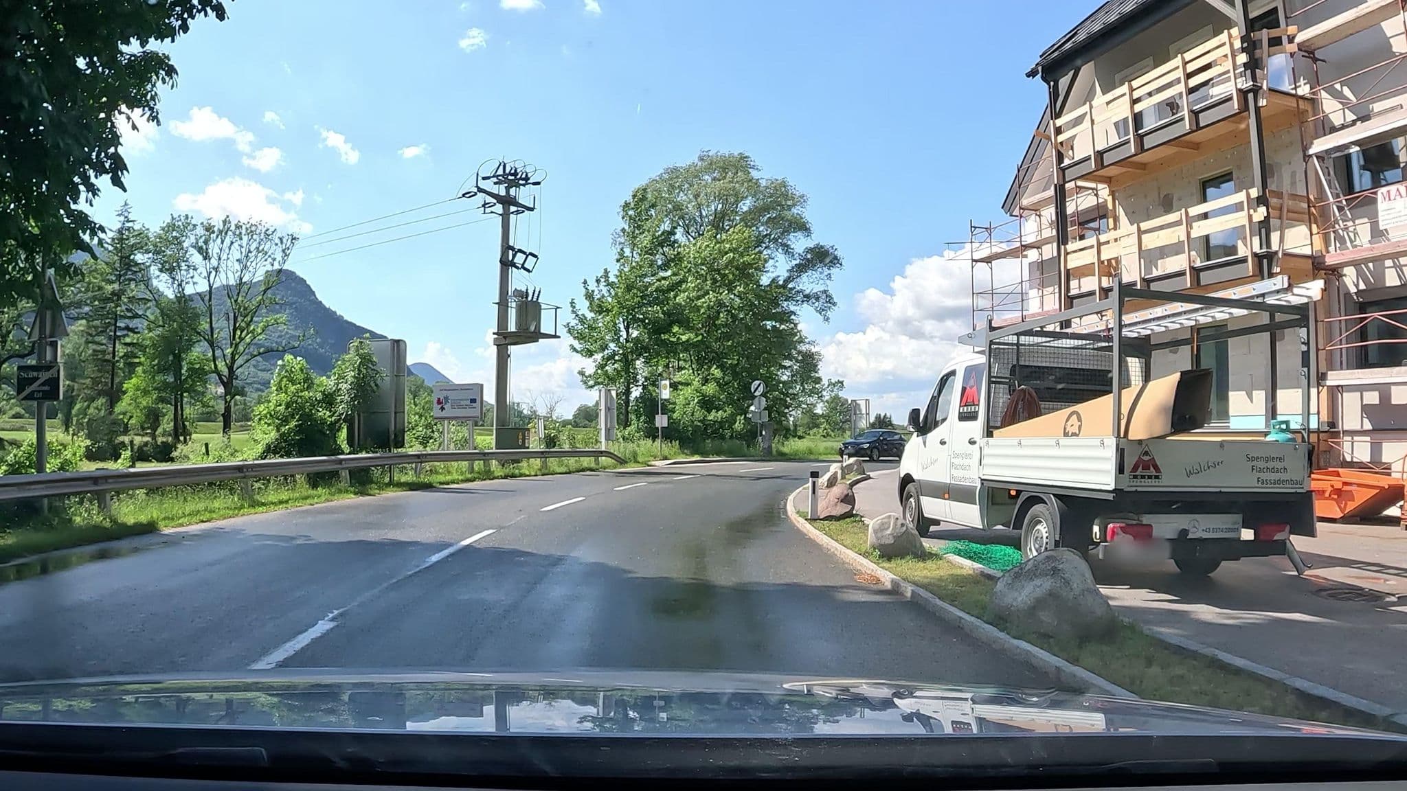 Street view near Ferienwohnung Kogler, Niederndorf — © stefanro74 (CC BY-SA · Mapillary)