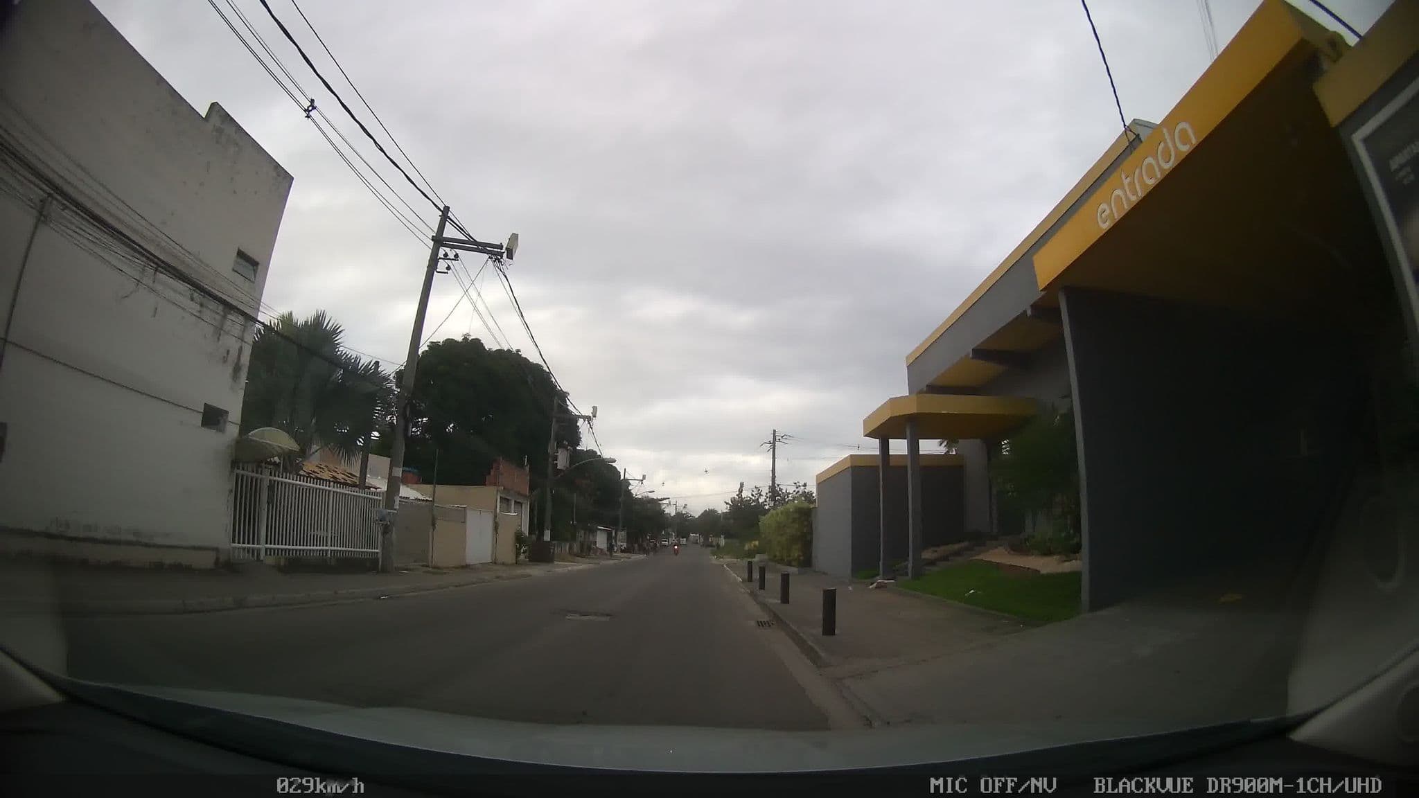 Street view near Hotel Chave de Ouro, Itaguaí — © kaart_1 (CC BY-SA · Mapillary)
