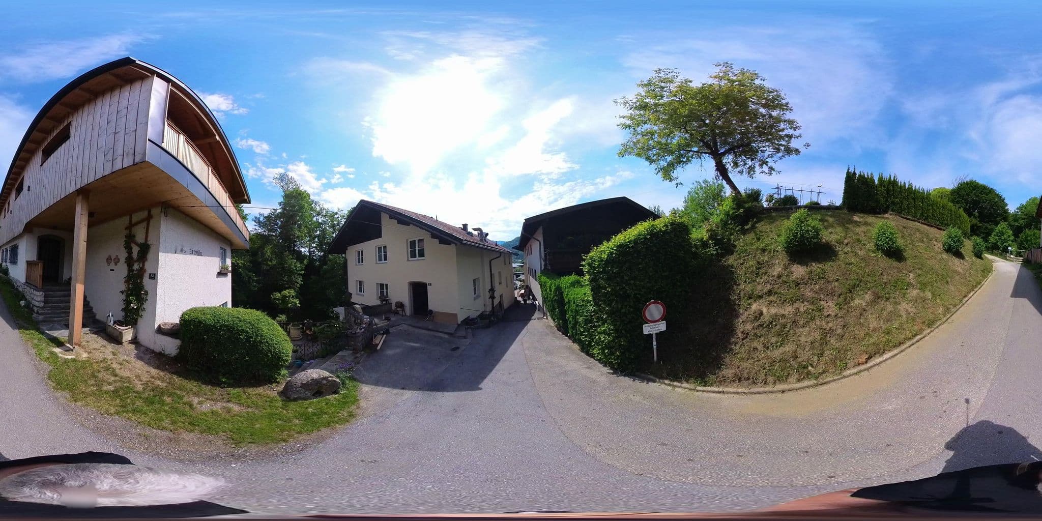 Street view near Hotel Gasthof Blaue Quelle, Niederndorf — © osmplus_org (CC BY-SA · Mapillary)