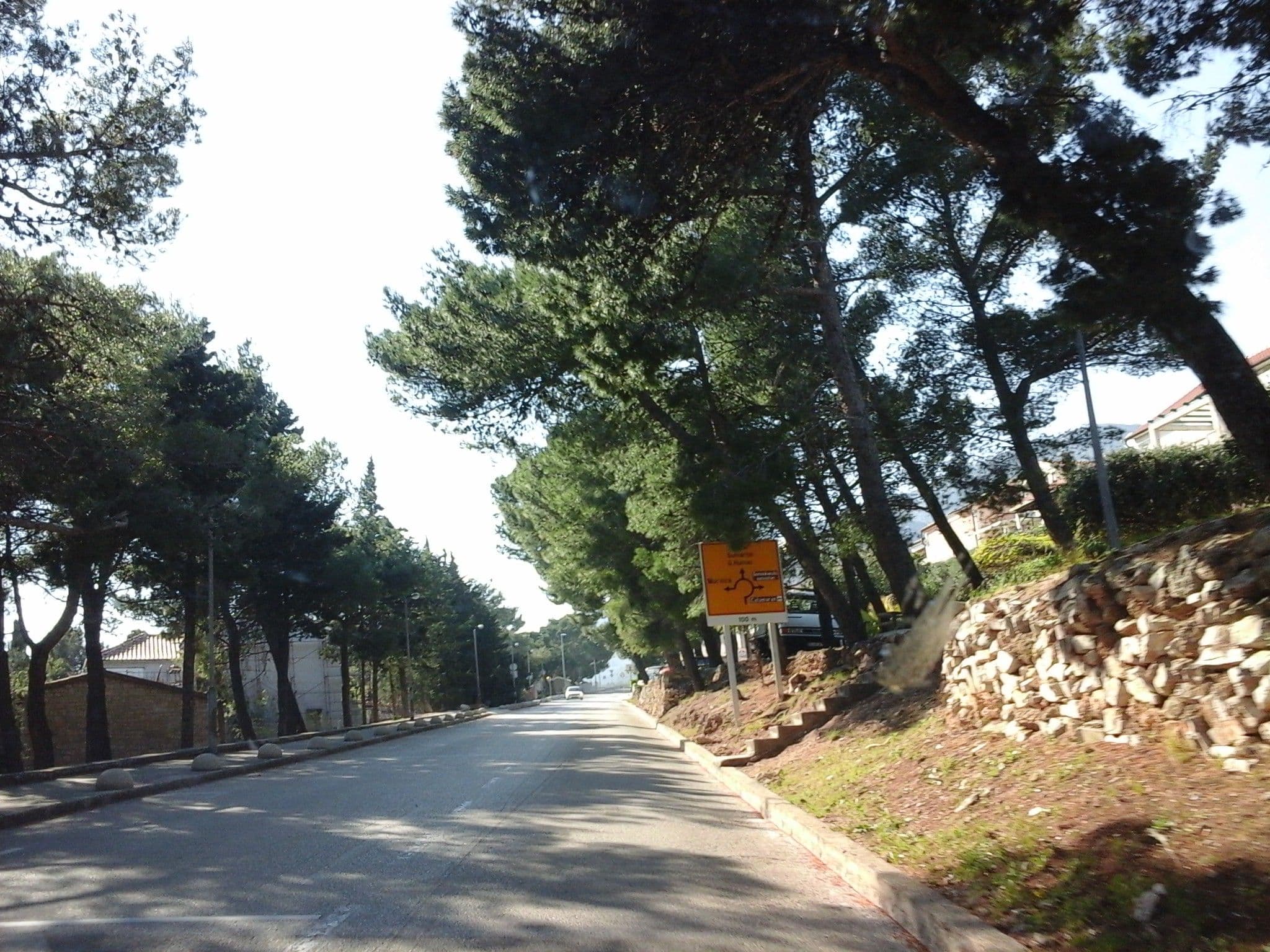 Street view near Funky Donky, Bol — © robot8a (CC BY-SA · Mapillary)