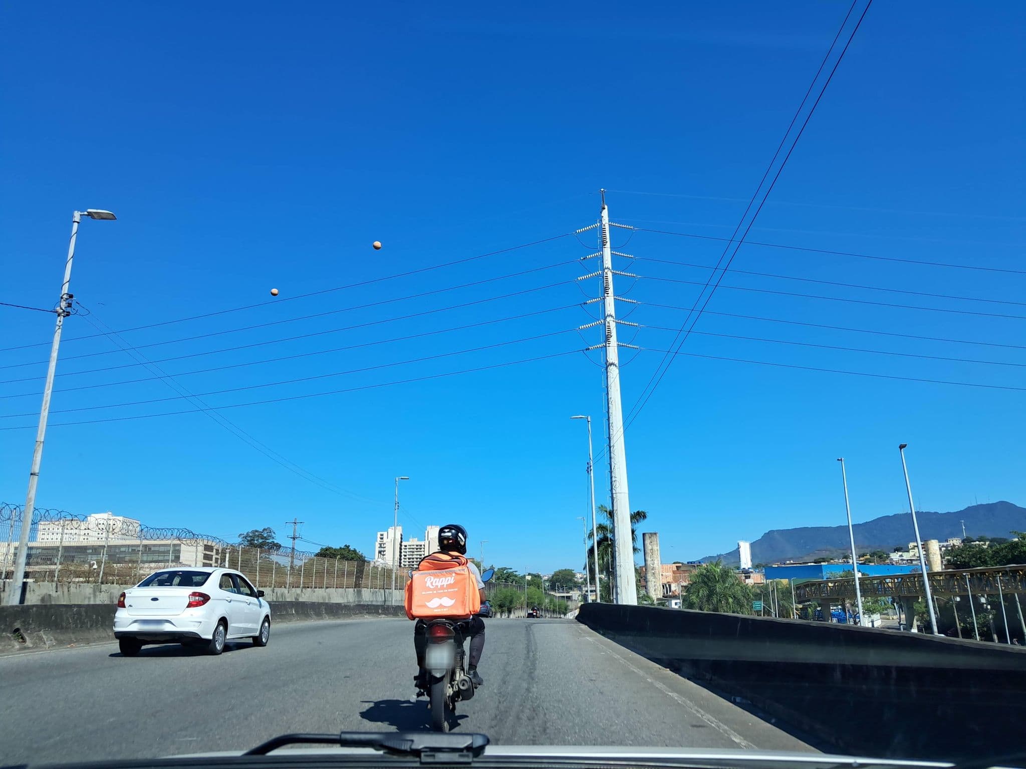 Street view near Signos Hotel, Cidade Nova — © enzostana (CC BY-SA · Mapillary)