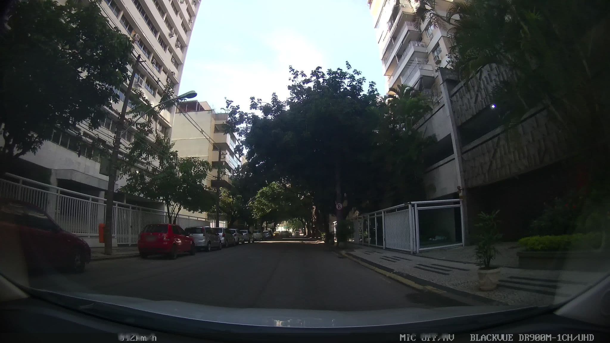 Street view near Sophie's Castle, Leblon — © kaart_1 (CC BY-SA · Mapillary)