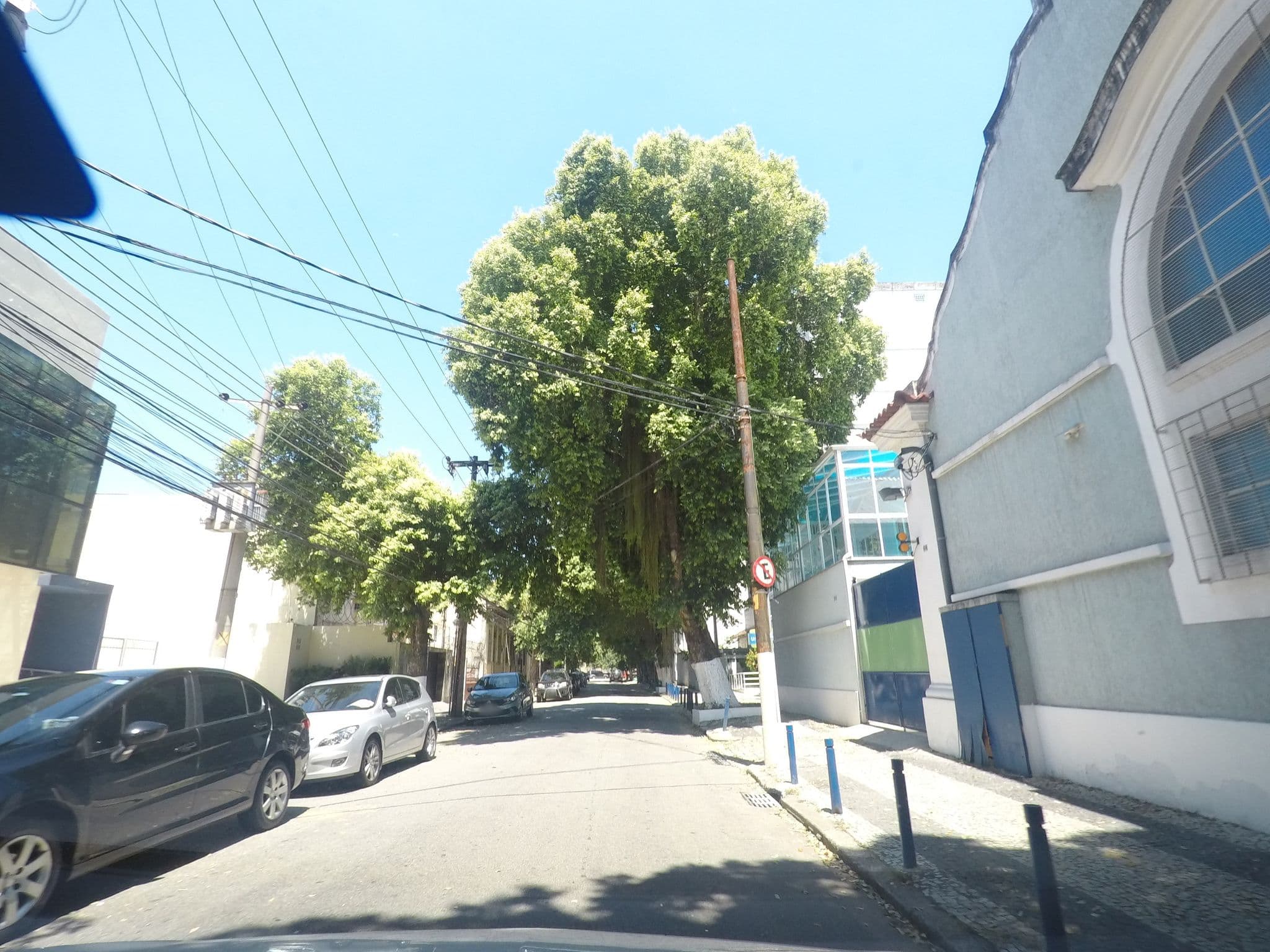 Street view near Pensão Leirinha, Cidade Nova — © marciosampaio (CC BY-SA · Mapillary)