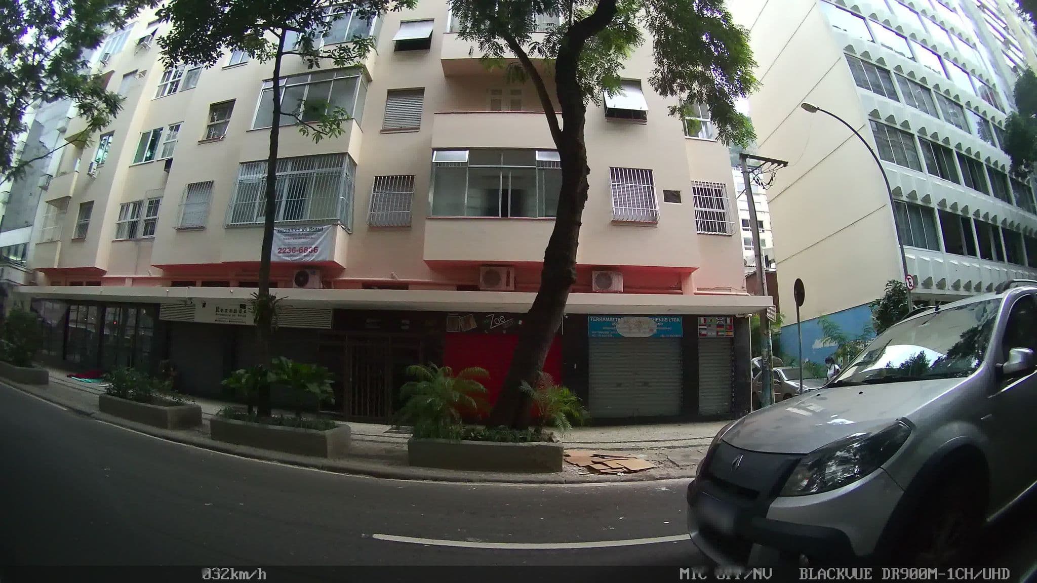Street view near 400, Copacabana — © kaart_1 (CC BY-SA · Mapillary)