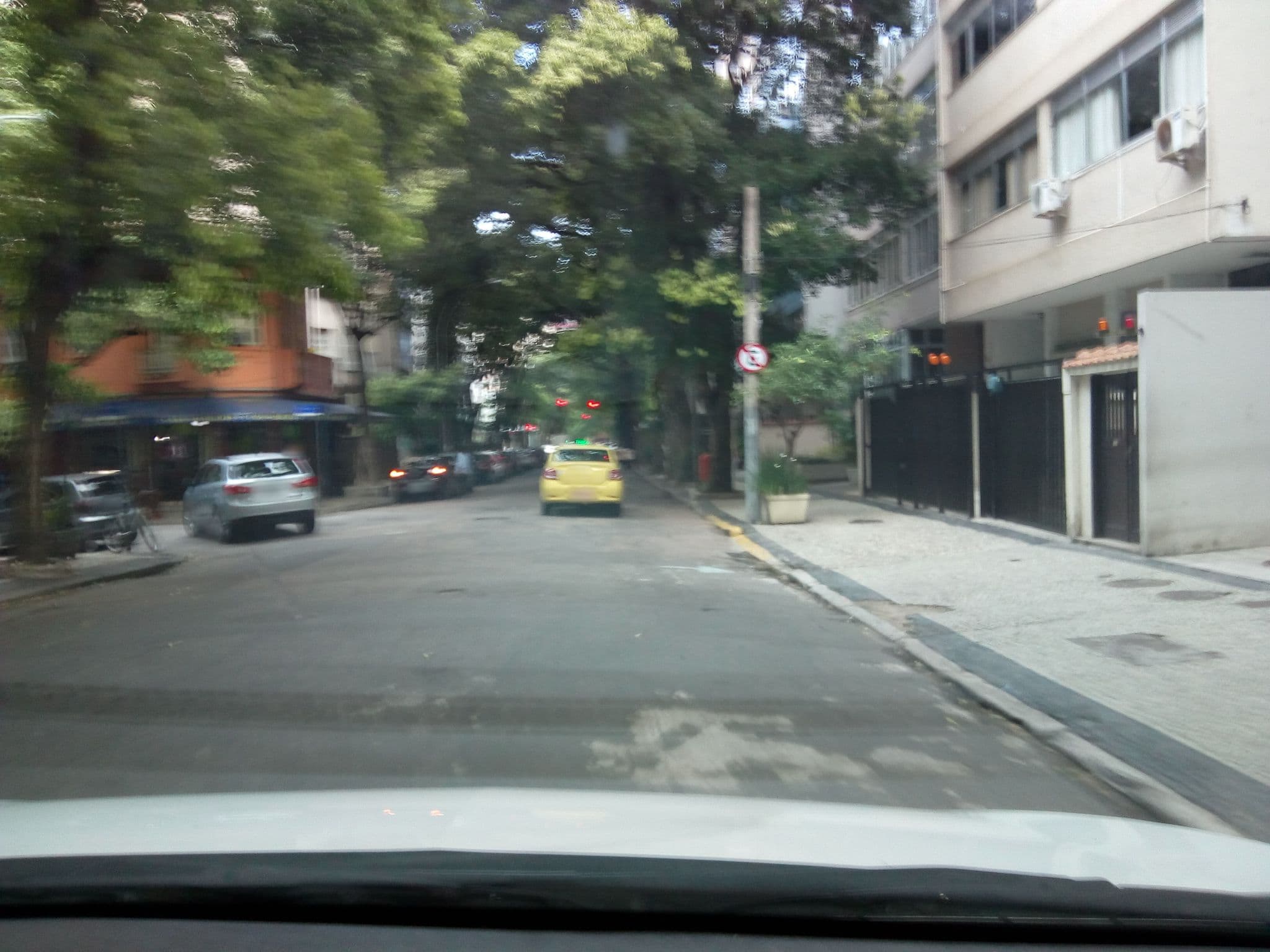 Street view near Ipanema Copa Hostel, Ipanema — © marciosampaio (CC BY-SA · Mapillary)