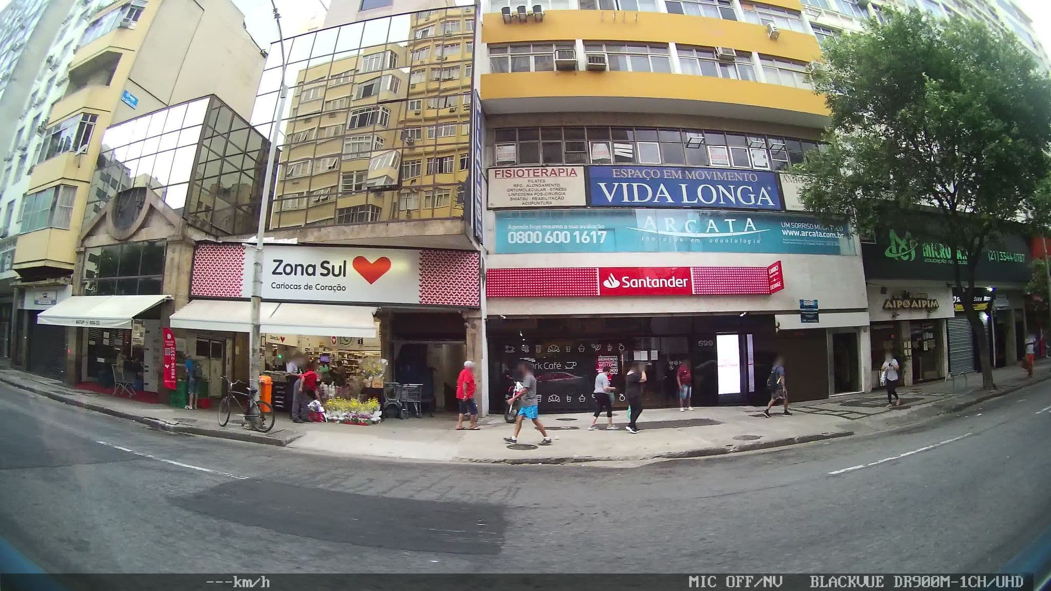 Street view near Moriah, Copacabana — © kaart_1 (CC BY-SA · Mapillary)