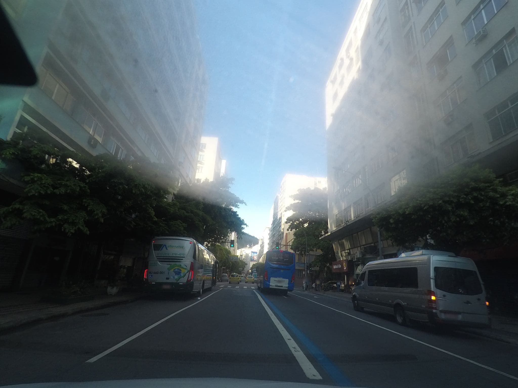 Street view near room 702, Copacabana — © thierryajeaniphone (CC BY-SA · Mapillary)