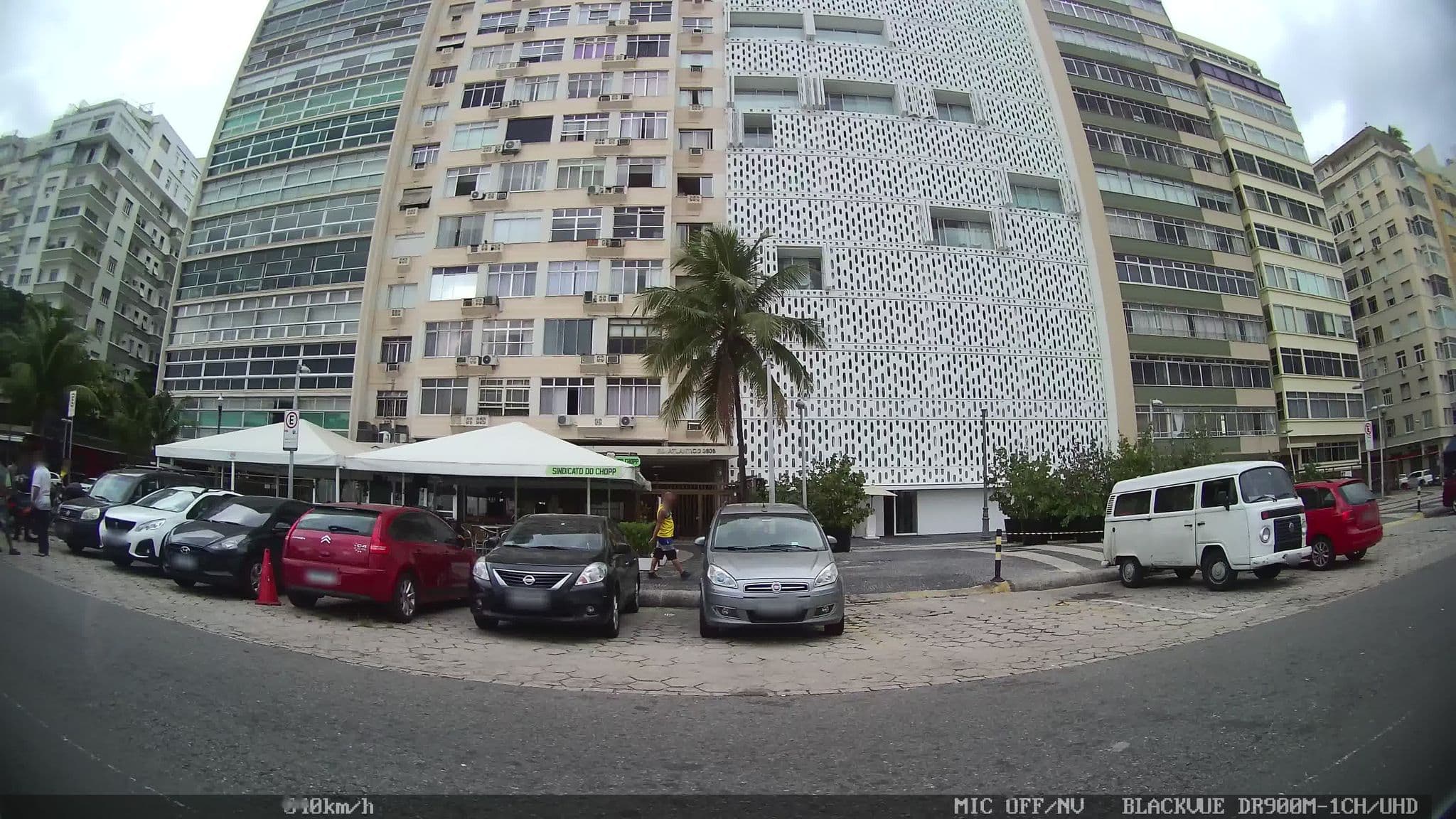 Street view near Hotel Emiliano, Ipanema — © kaart_1 (CC BY-SA · Mapillary)