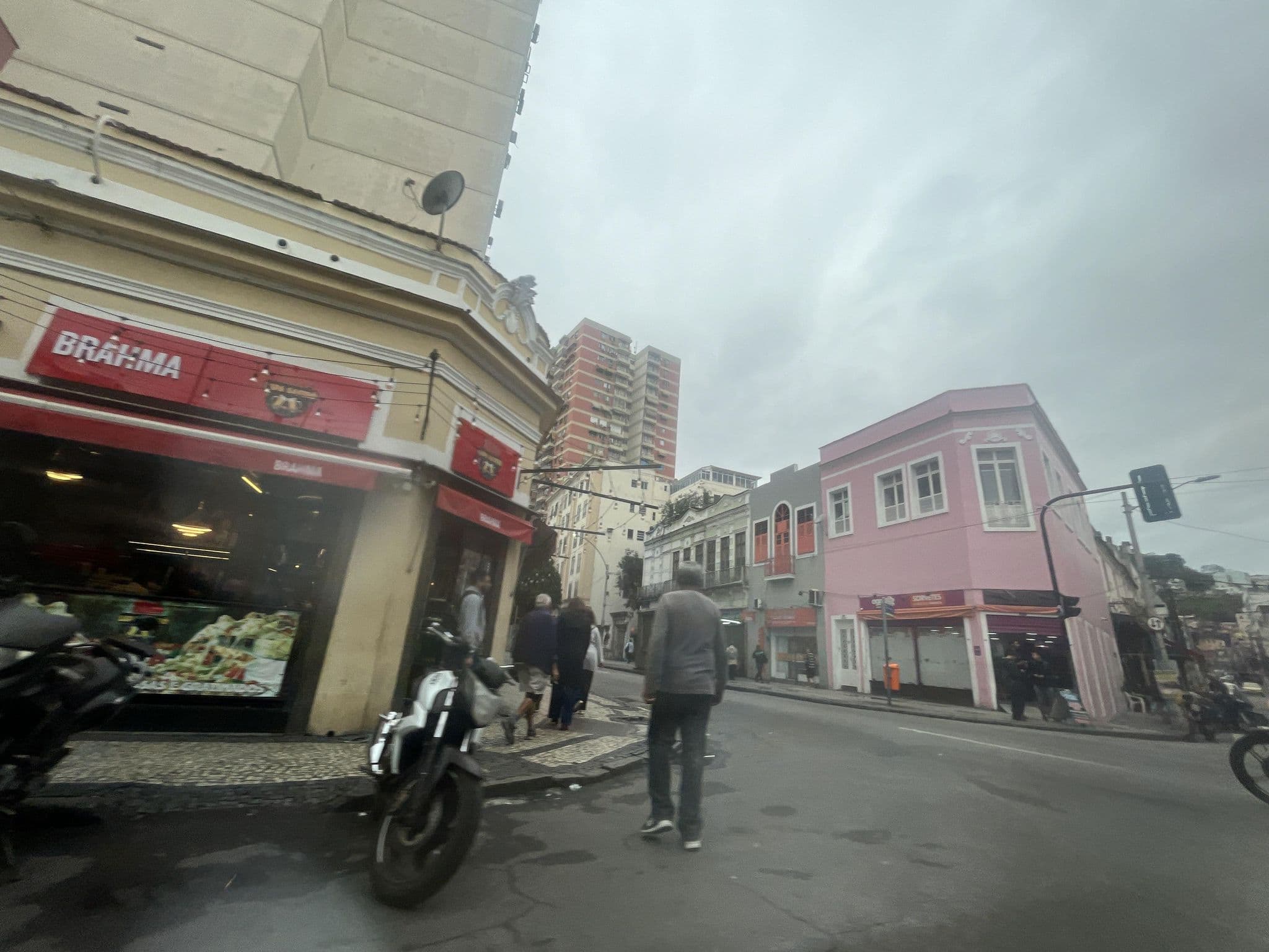 Street view near Rio's Nice Hotel, Santa Teresa — © pablobrandaorj (CC BY-SA · Mapillary)