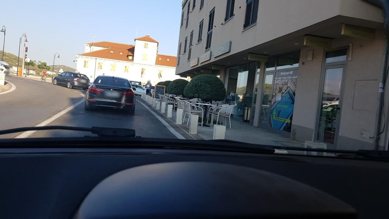 Street view near Borovnik, Tisno — © mik007 (CC BY-SA · Mapillary)