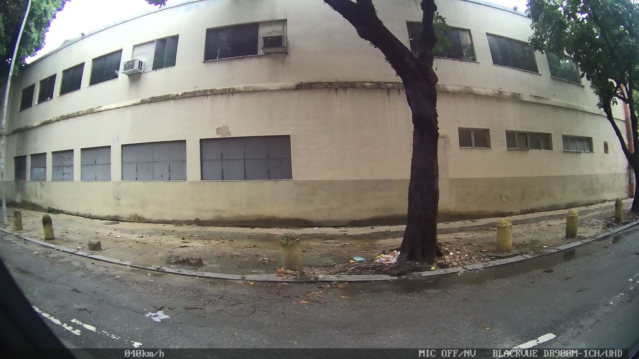 Street view near Dom Ivan hostel, Cidade Nova — © kaart_2 (CC BY-SA · Mapillary)