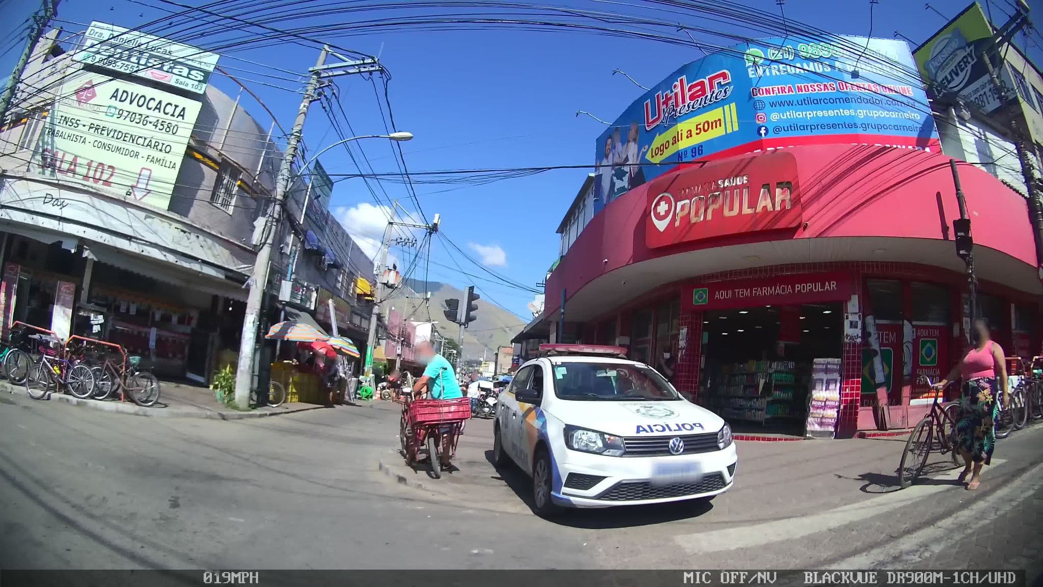 Street view near Carlton Hotel, Nova Iguaçu — © kaart_1 (CC BY-SA · Mapillary)