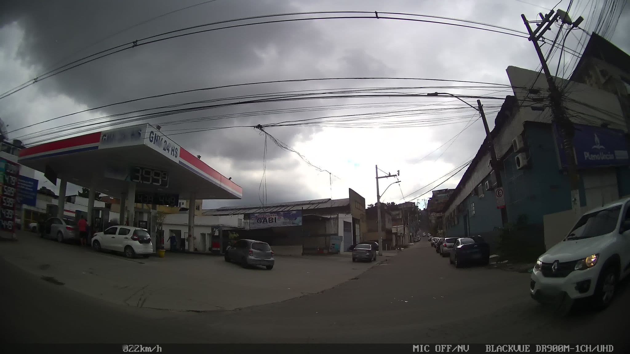 Street view near Clip's Motel, Duque de Caxias — © kaart_2 (CC BY-SA · Mapillary)