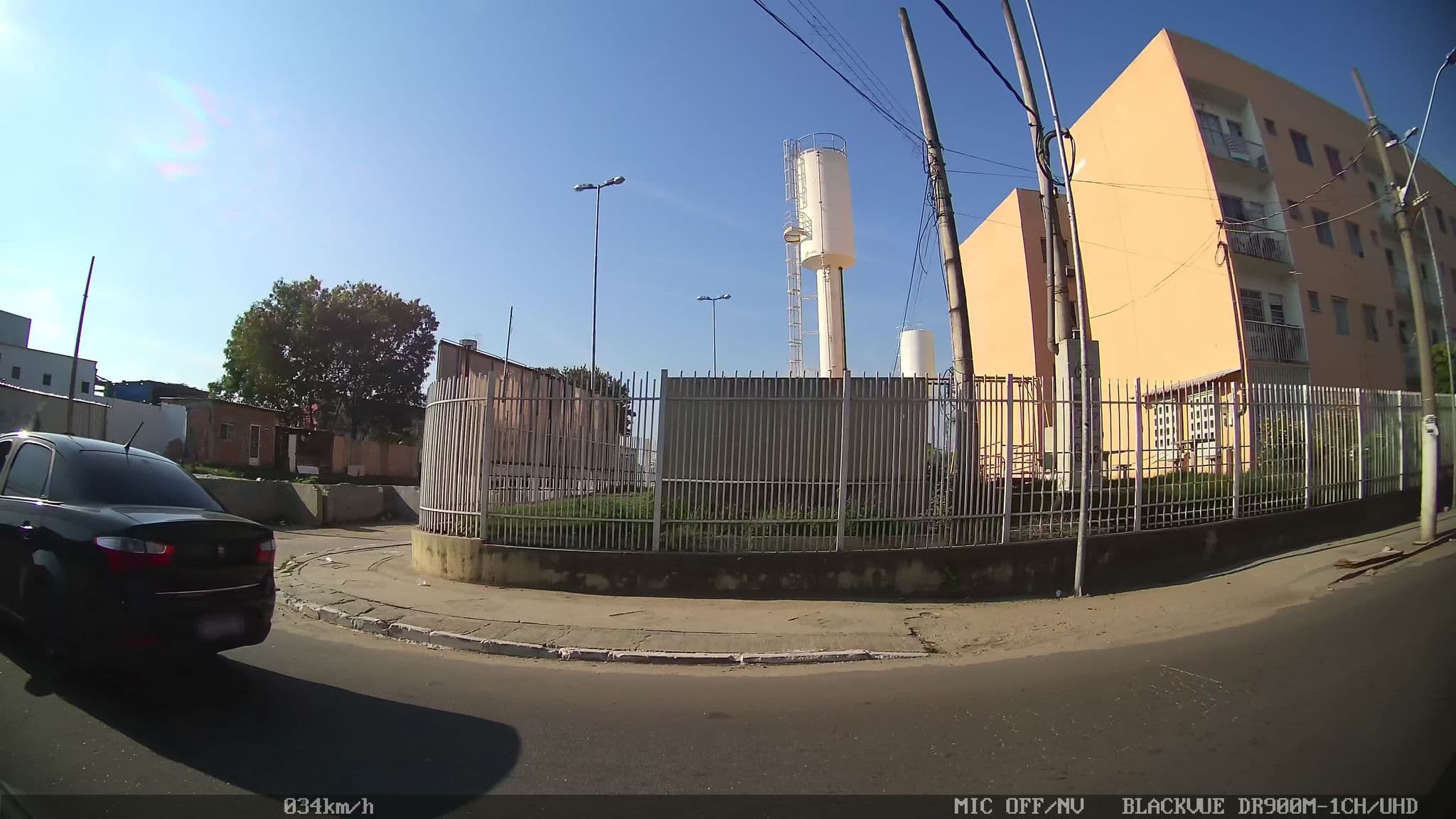 Street view near TAO Pousada, Duque de Caxias — © kaart_2 (CC BY-SA · Mapillary)