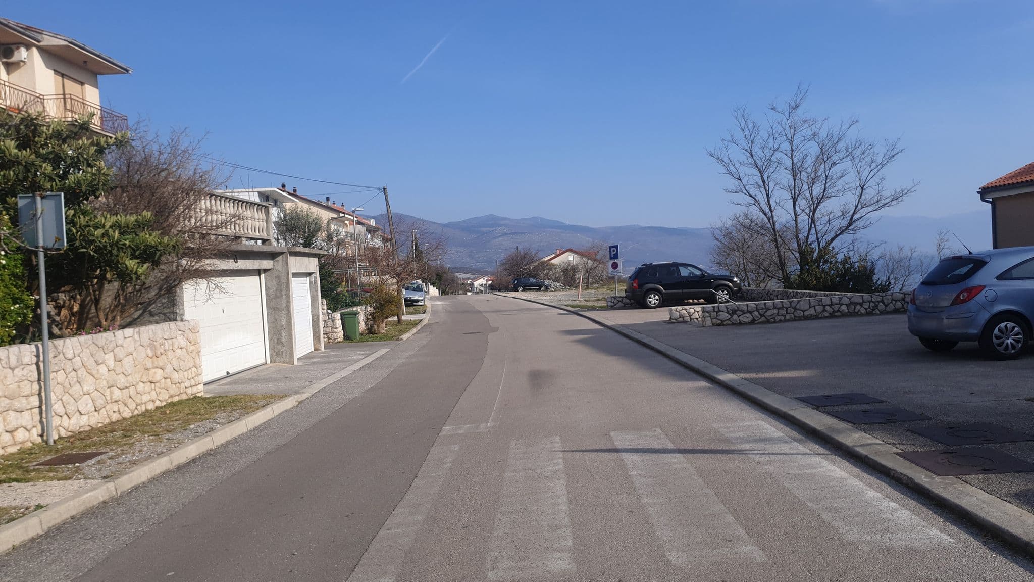 Street view near Apartment San Marino, Novi Vinodolski — © franekruzicevic (CC BY-SA · Mapillary)