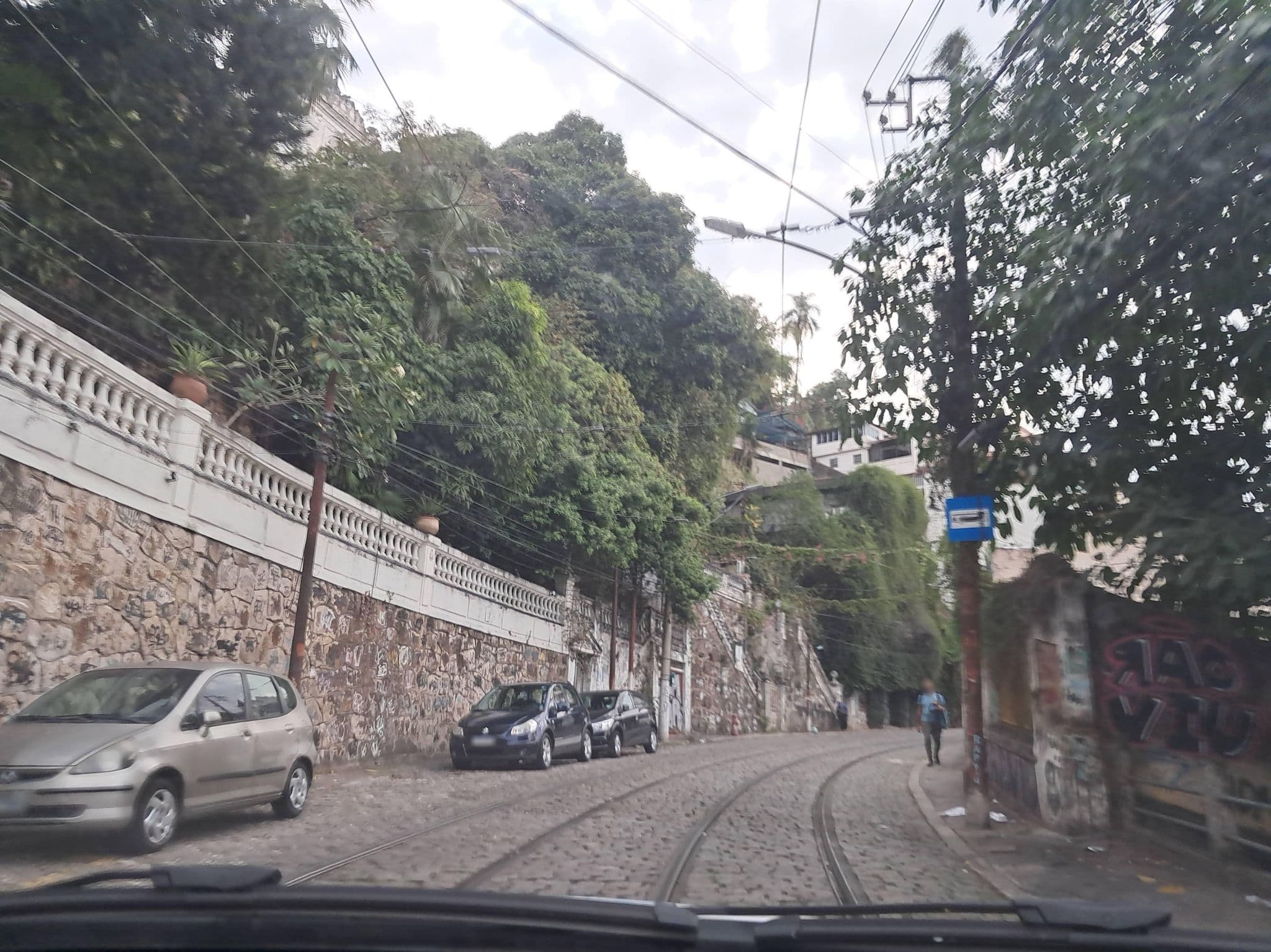 Street view near Rio Hostel Santa Teresa, Santa Teresa — © Malu25 (CC BY-SA · Mapillary)