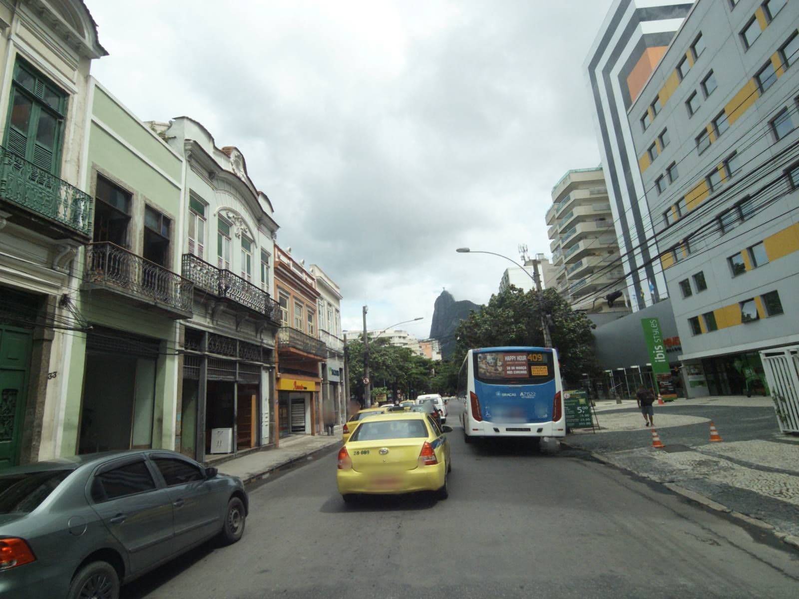 Street view near ibis Styles Hotel, Copacabana — © projevias (CC BY-SA · Mapillary)