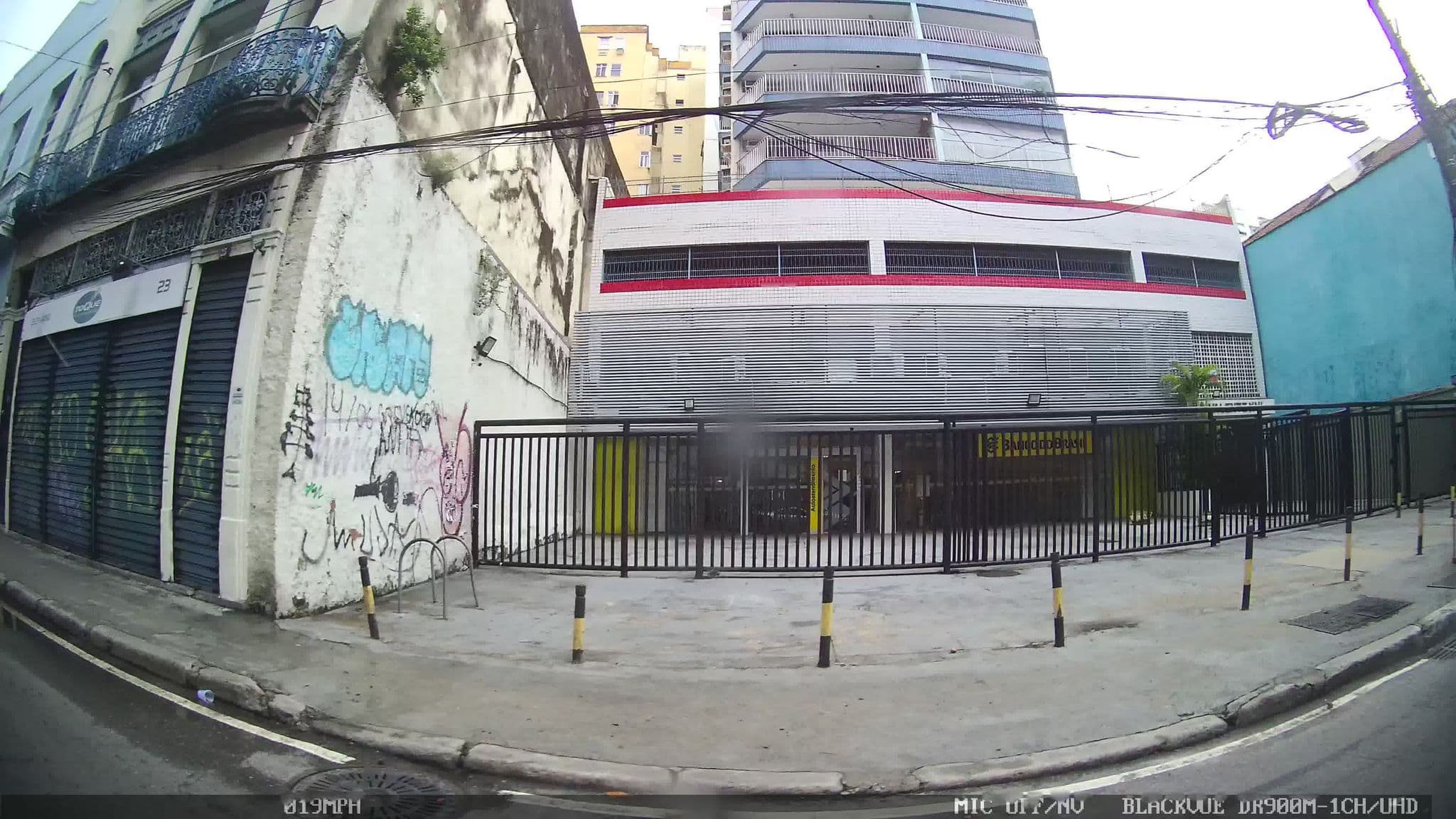 Street view near Enseada Rio Hostel, Copacabana — © kaart_1 (CC BY-SA · Mapillary)