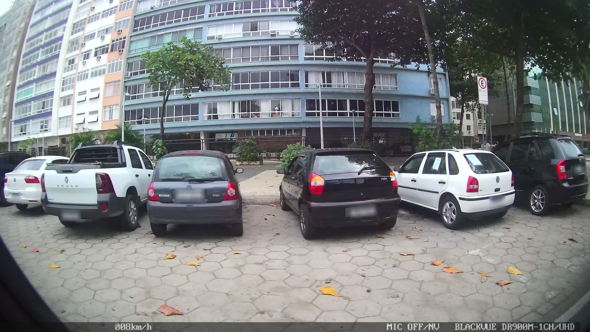 Street view near Alojamento de Cabos e Soldados, Copacabana — © kaart_2 (CC BY-SA · Mapillary)
