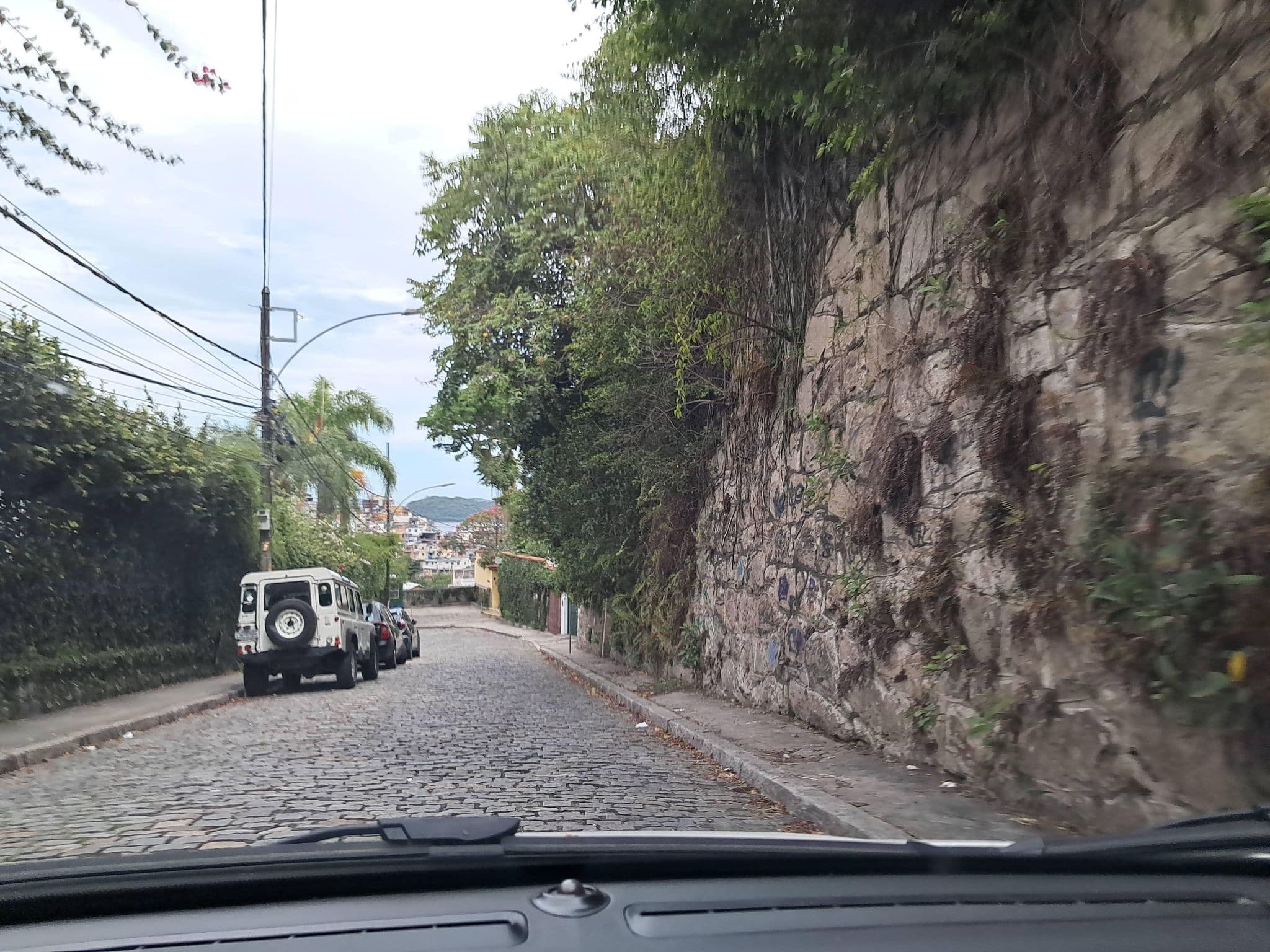 Street view near Boutique Hotel Mama Ruisa, Catete — © Malu25 (CC BY-SA · Mapillary)