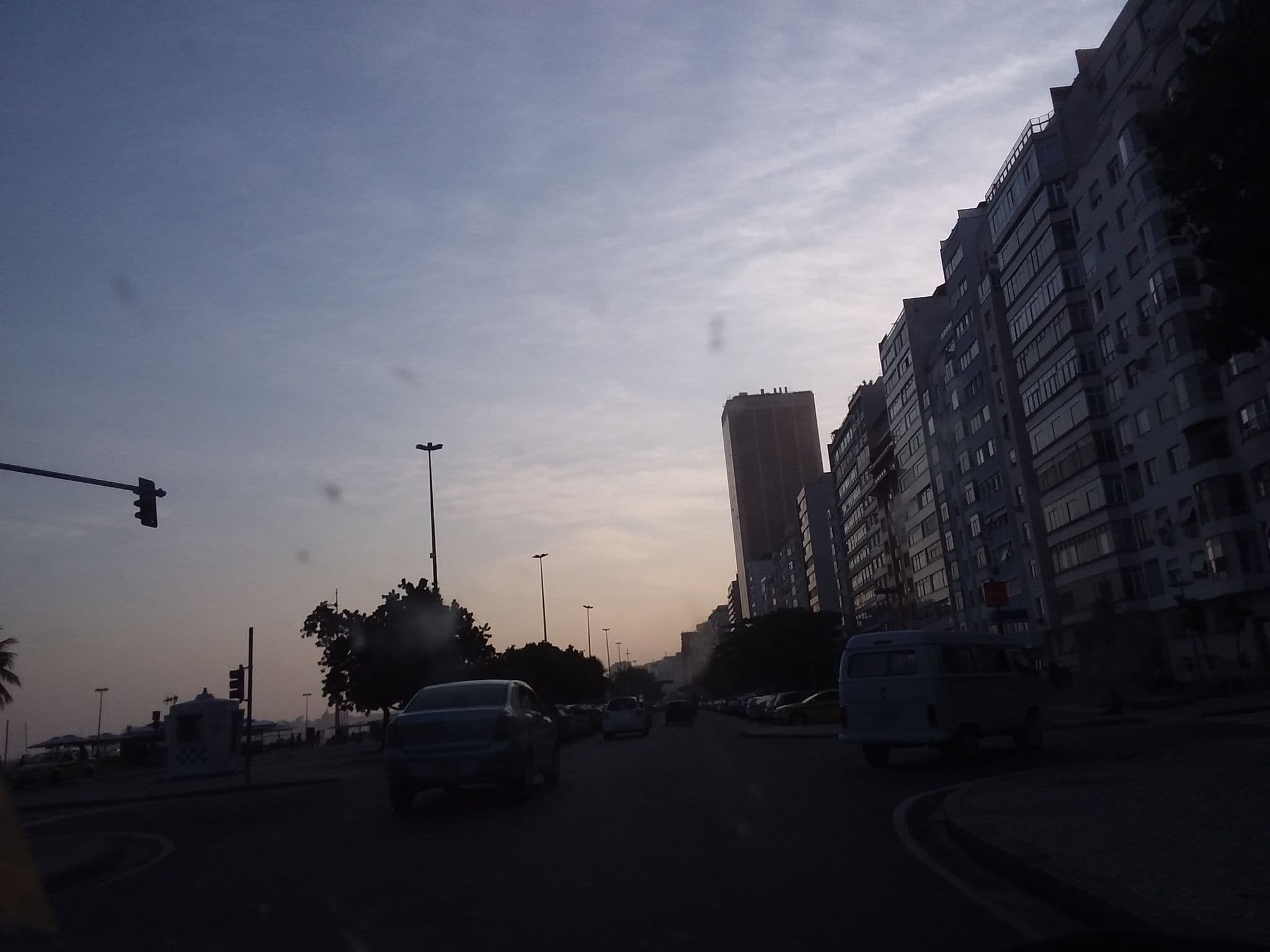 Street view near Windson Leme Hotel Quarto 1314, Copacabana — © projevias (CC BY-SA · Mapillary)